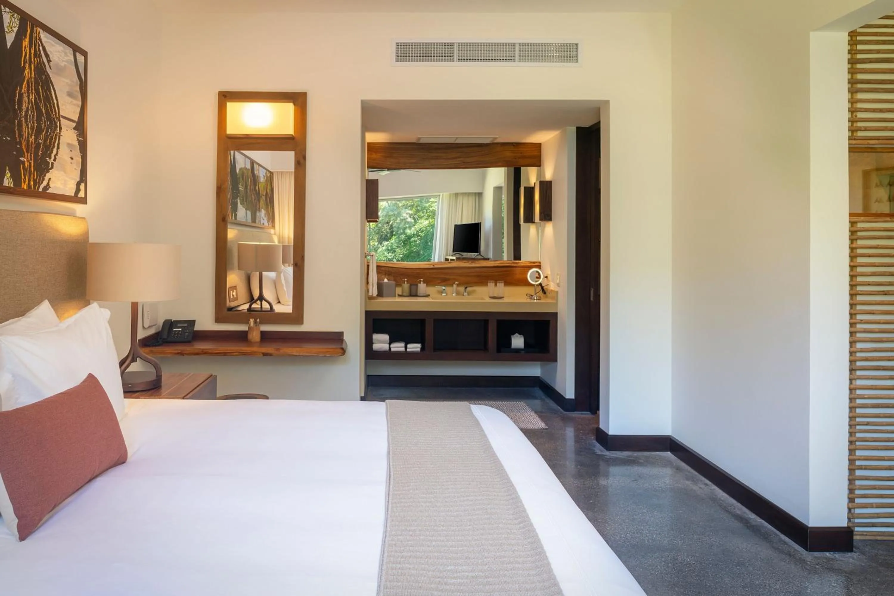 Bedroom, Bed in El Mangroove Papagayo, Autograph Collection