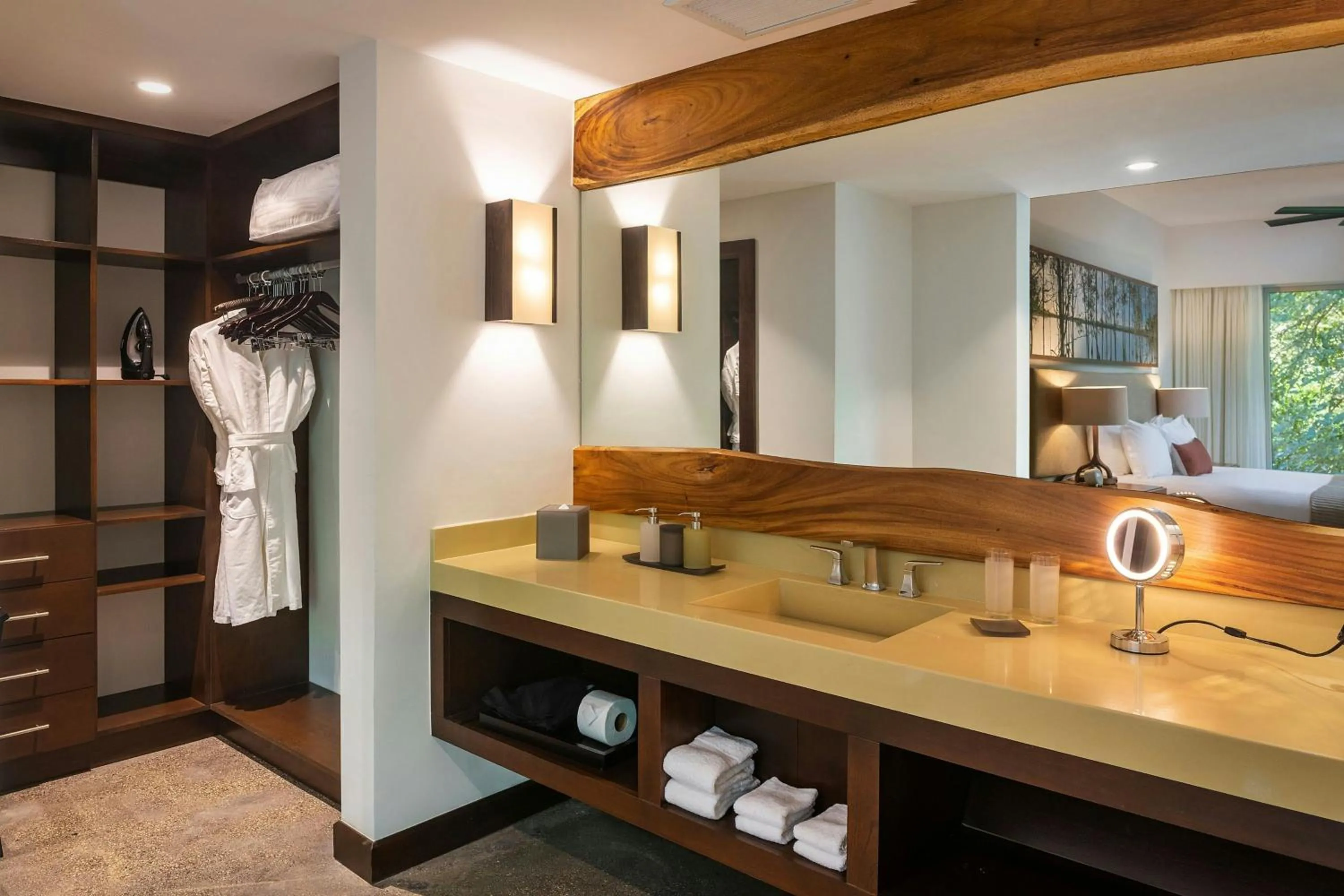 Bathroom in El Mangroove Papagayo, Autograph Collection