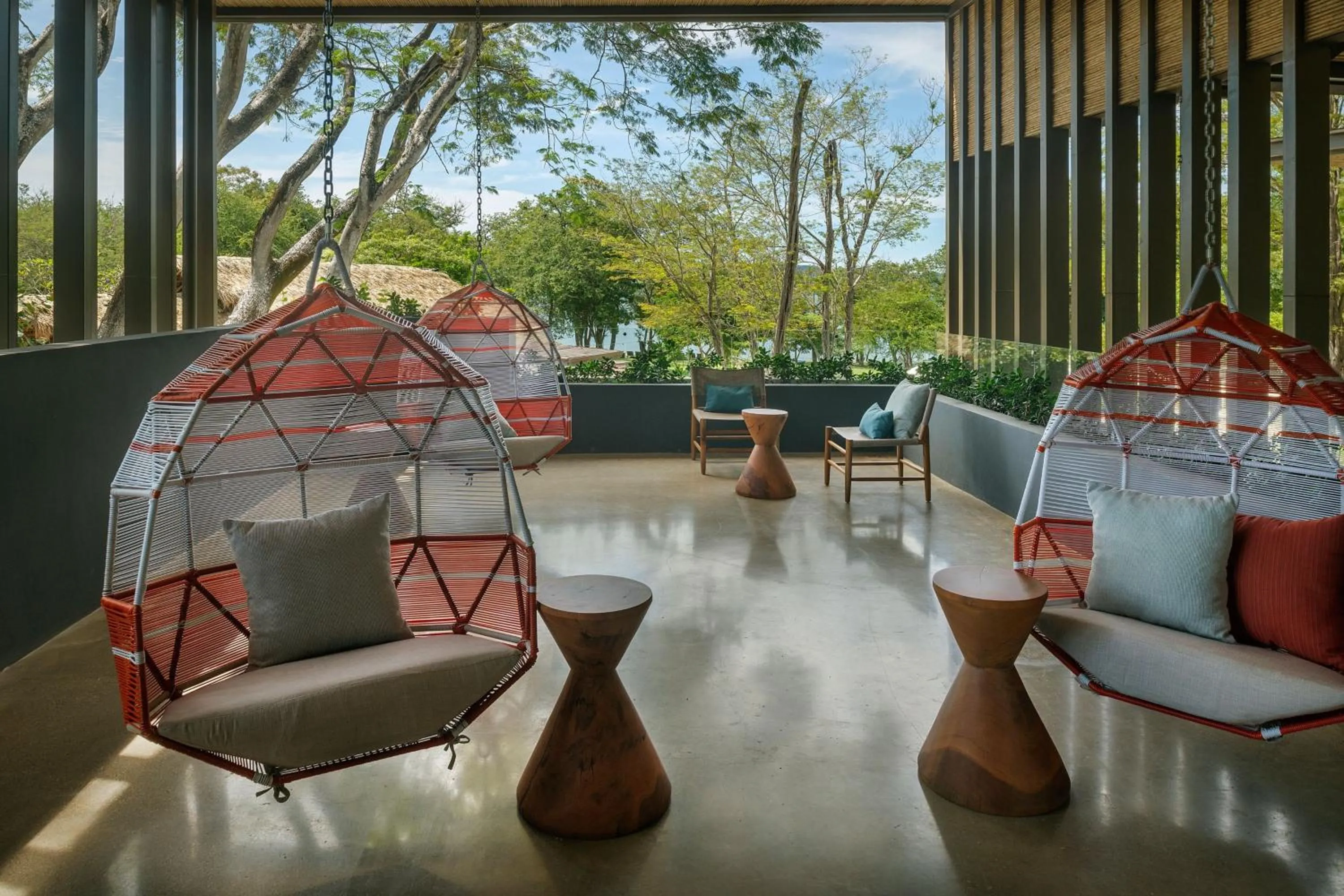 Restaurant/places to eat in El Mangroove Papagayo, Autograph Collection