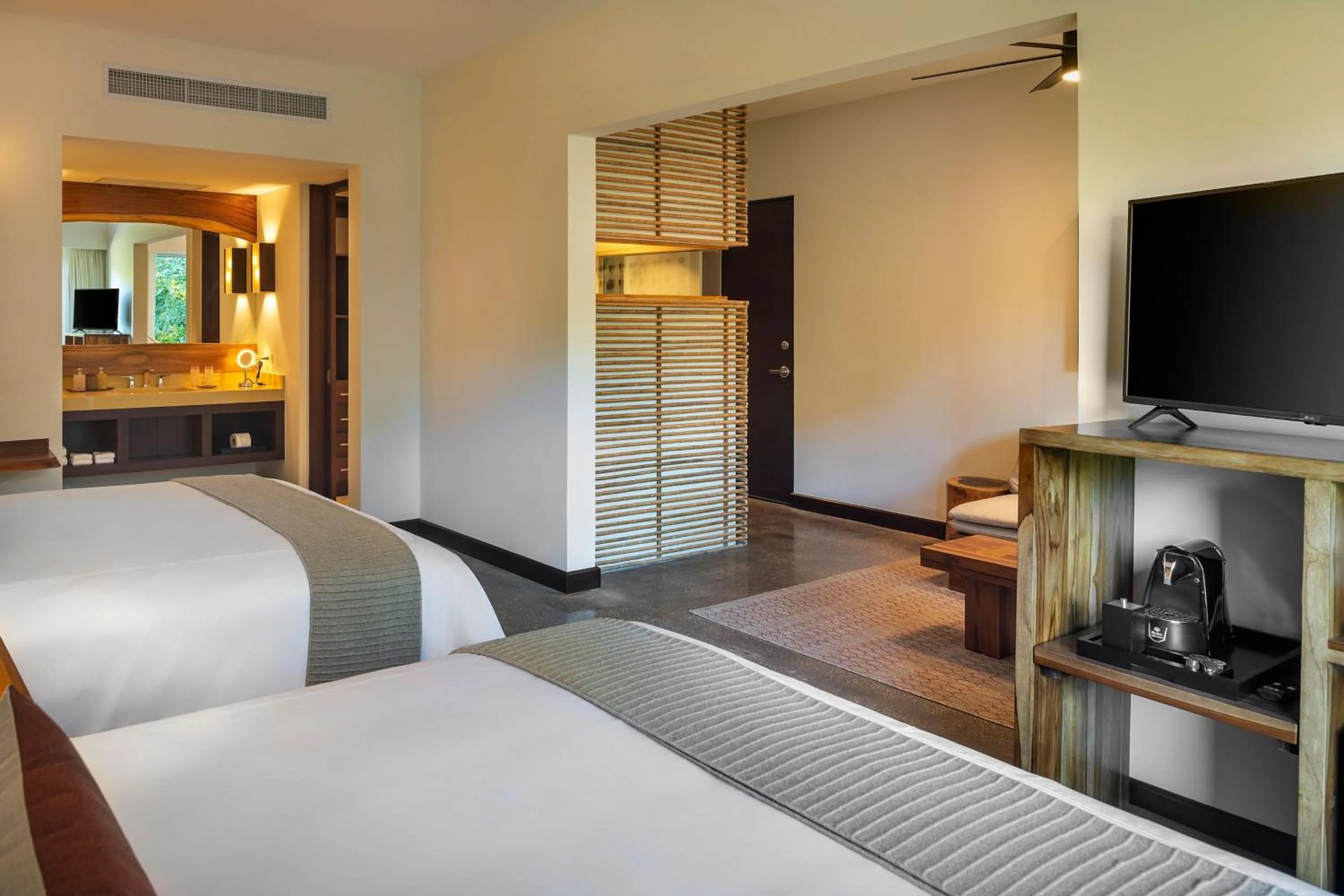 Bedroom, Bed in El Mangroove Papagayo, Autograph Collection