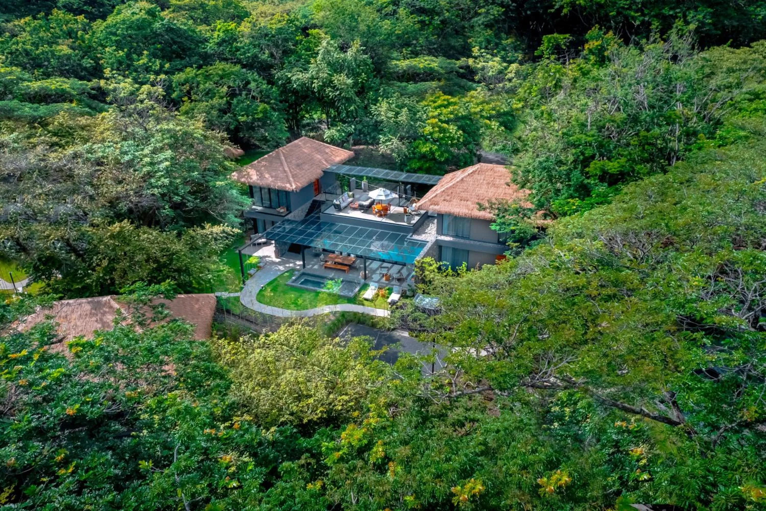 Bedroom in El Mangroove Papagayo, Autograph Collection