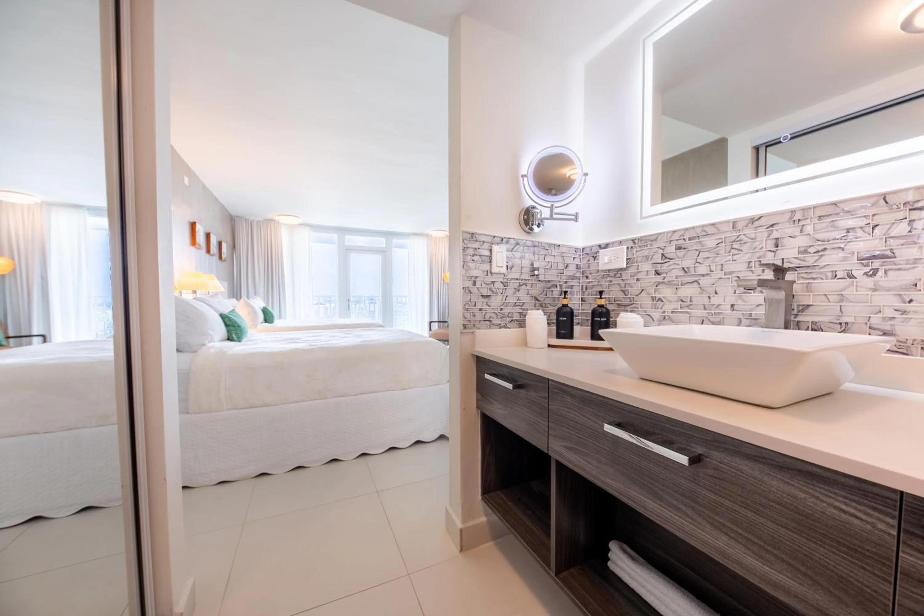 Bed in ESJ Towers by Chana