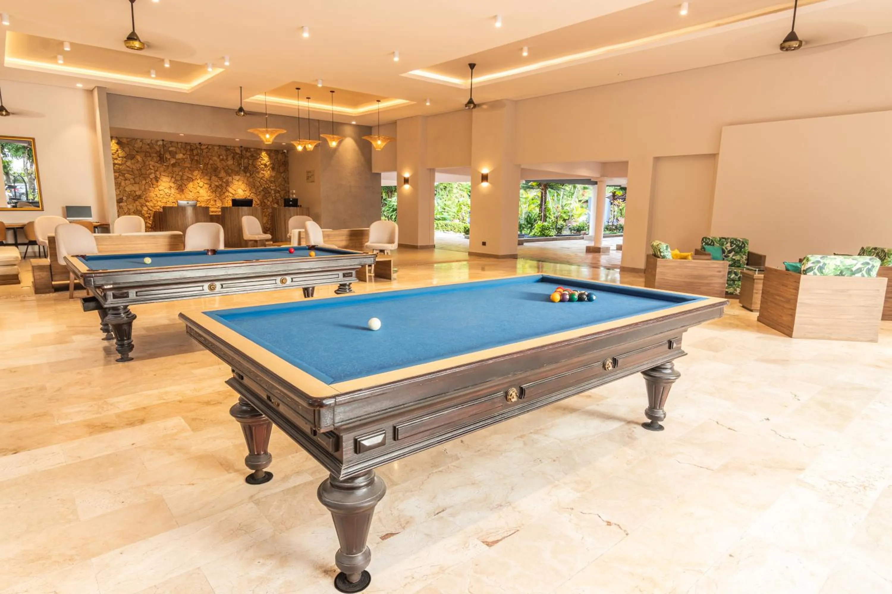 Billiard in GHL Hotel Club el Puente