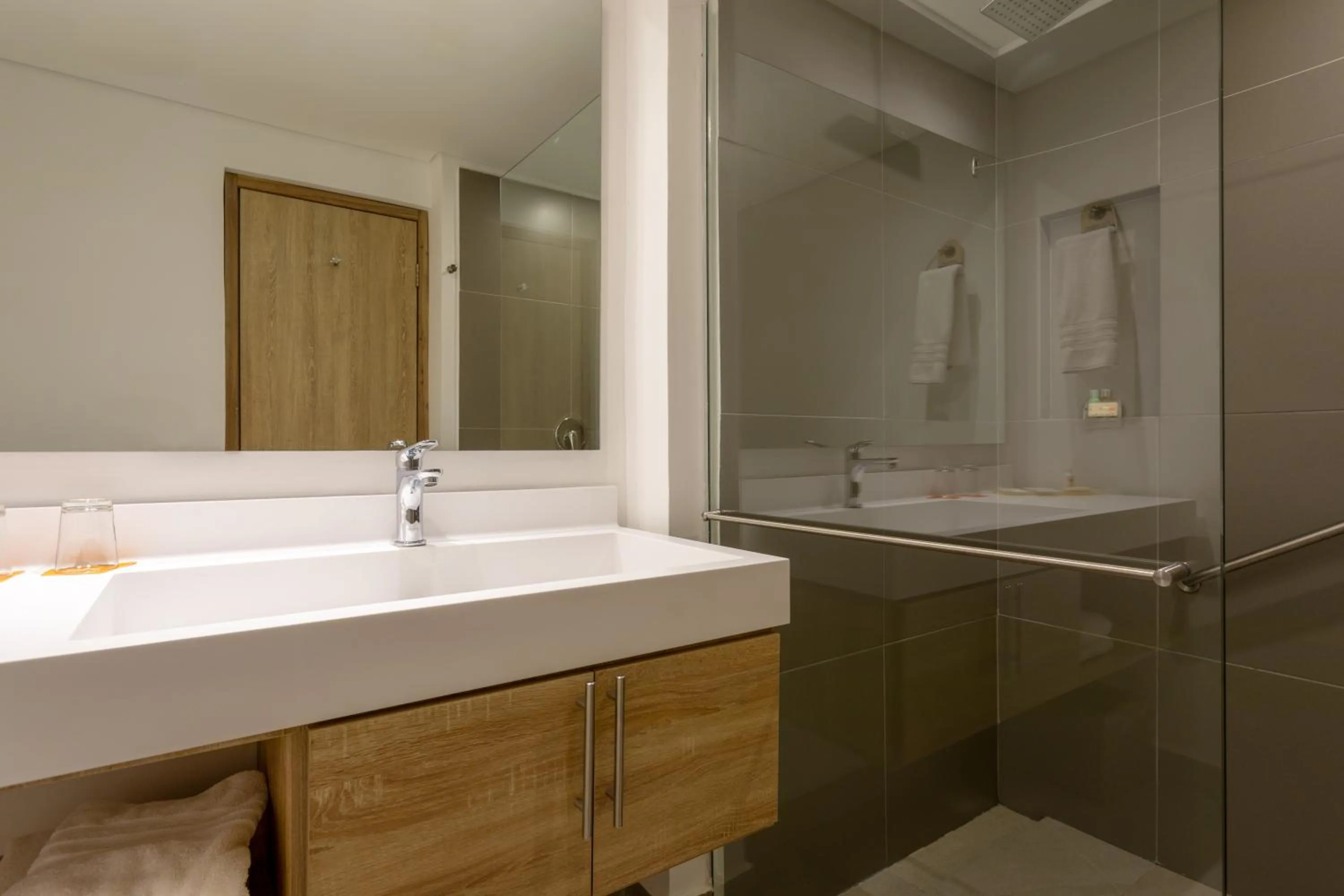 Bathroom in GHL Hotel Club el Puente