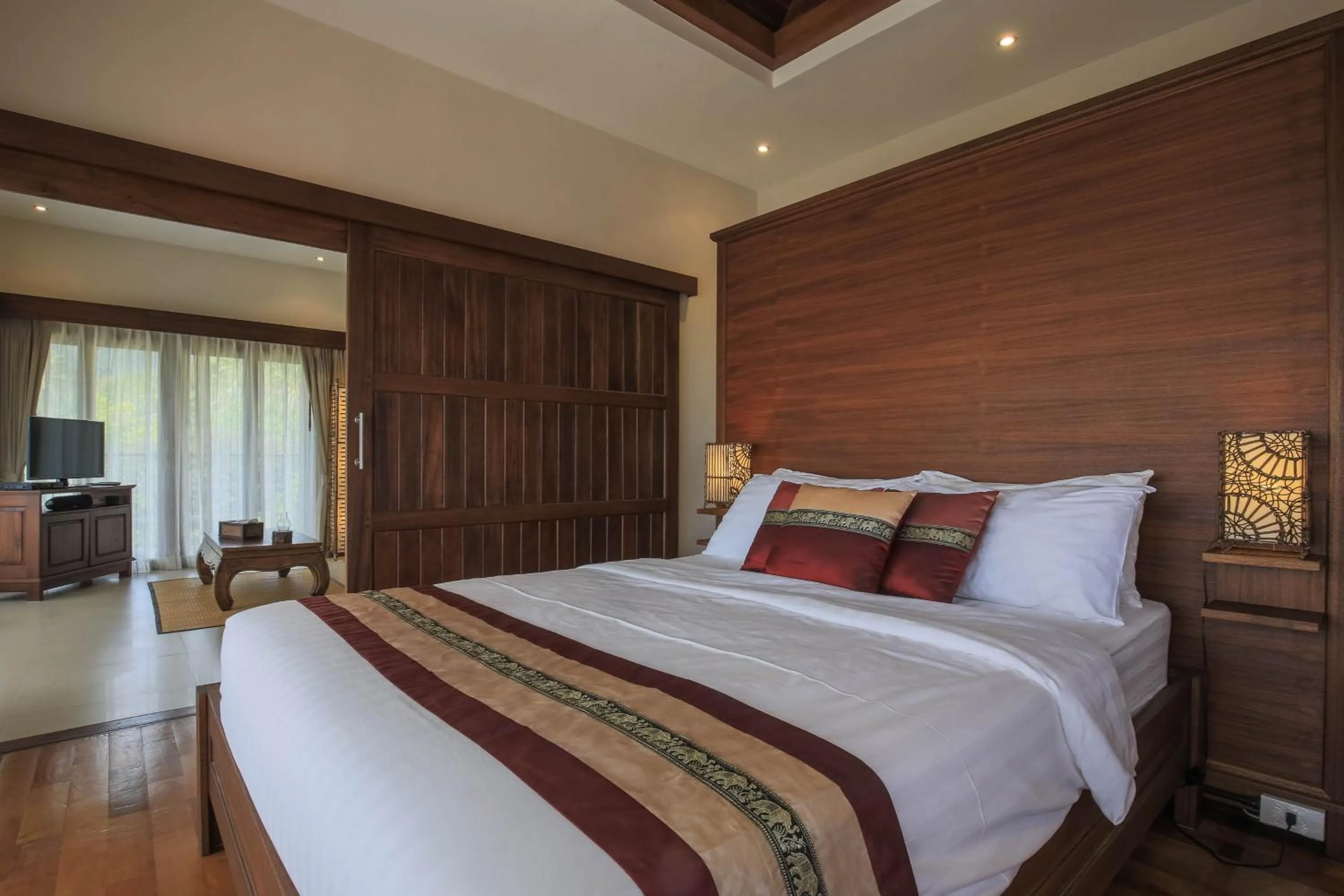 Bed in Koh Phangan Pavilions Serviced Apartments