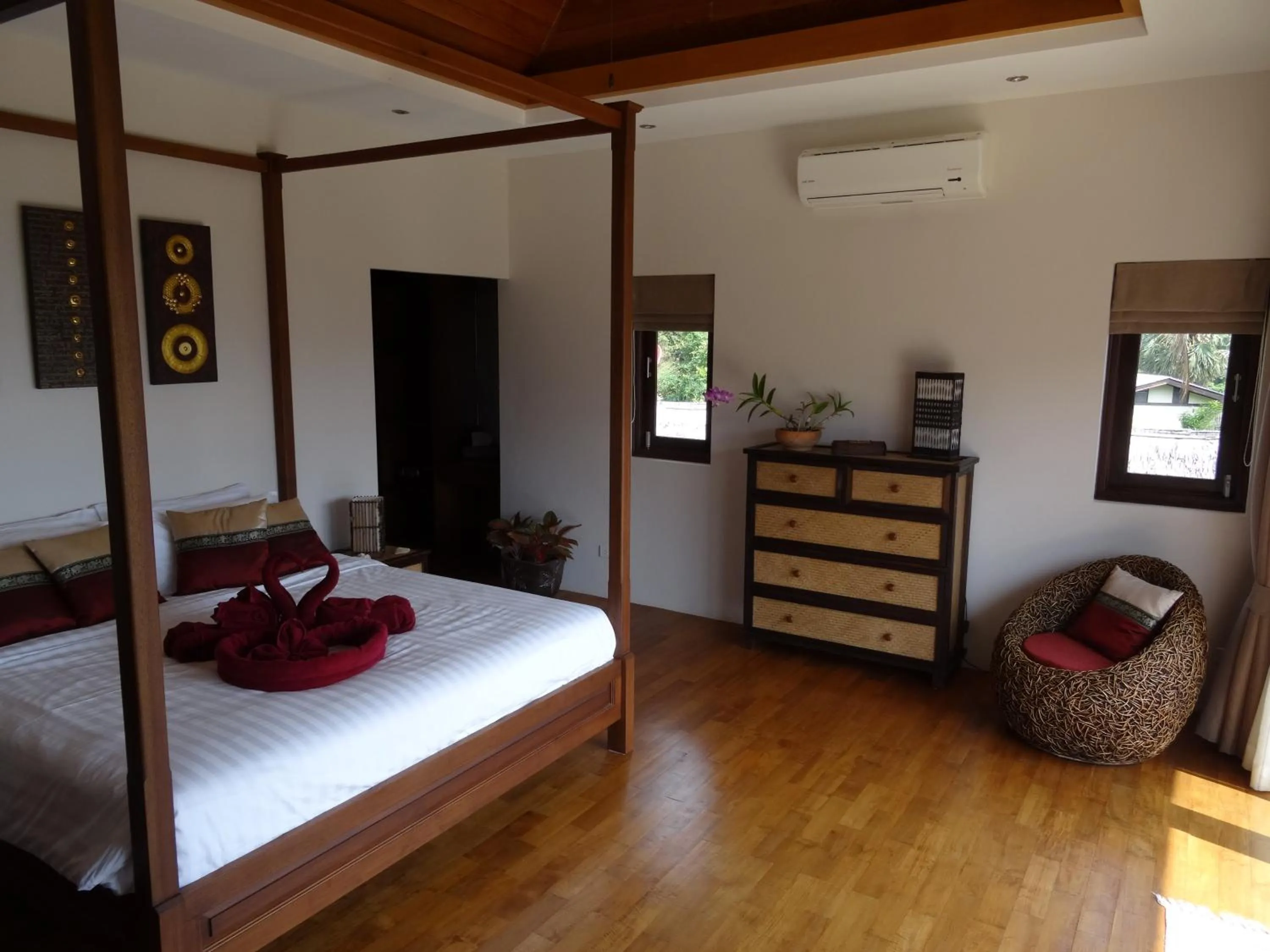 Bed in Koh Phangan Pavilions Serviced Apartments