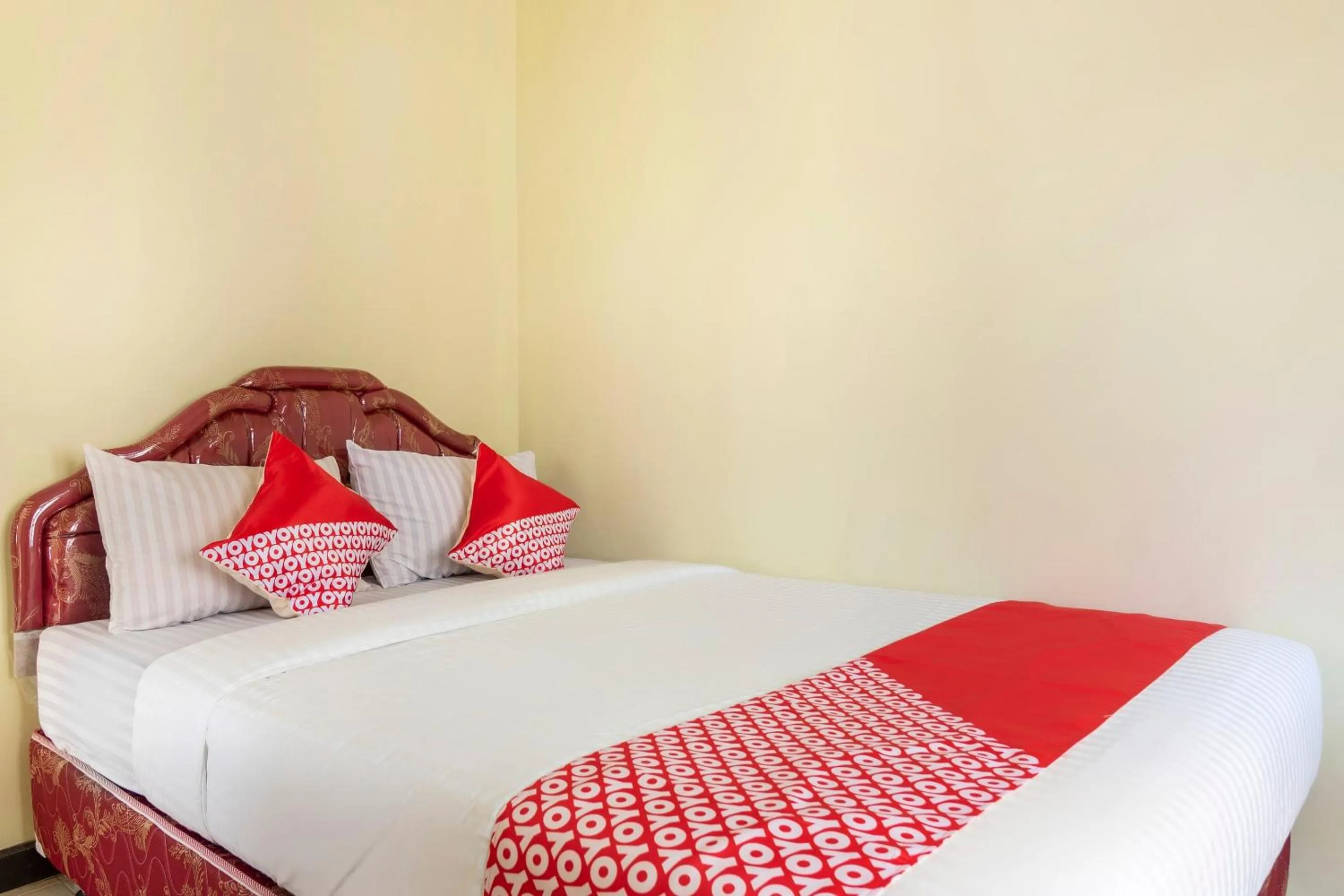 Bedroom, Bed in Hotel O Grand Suites Palace Syariah