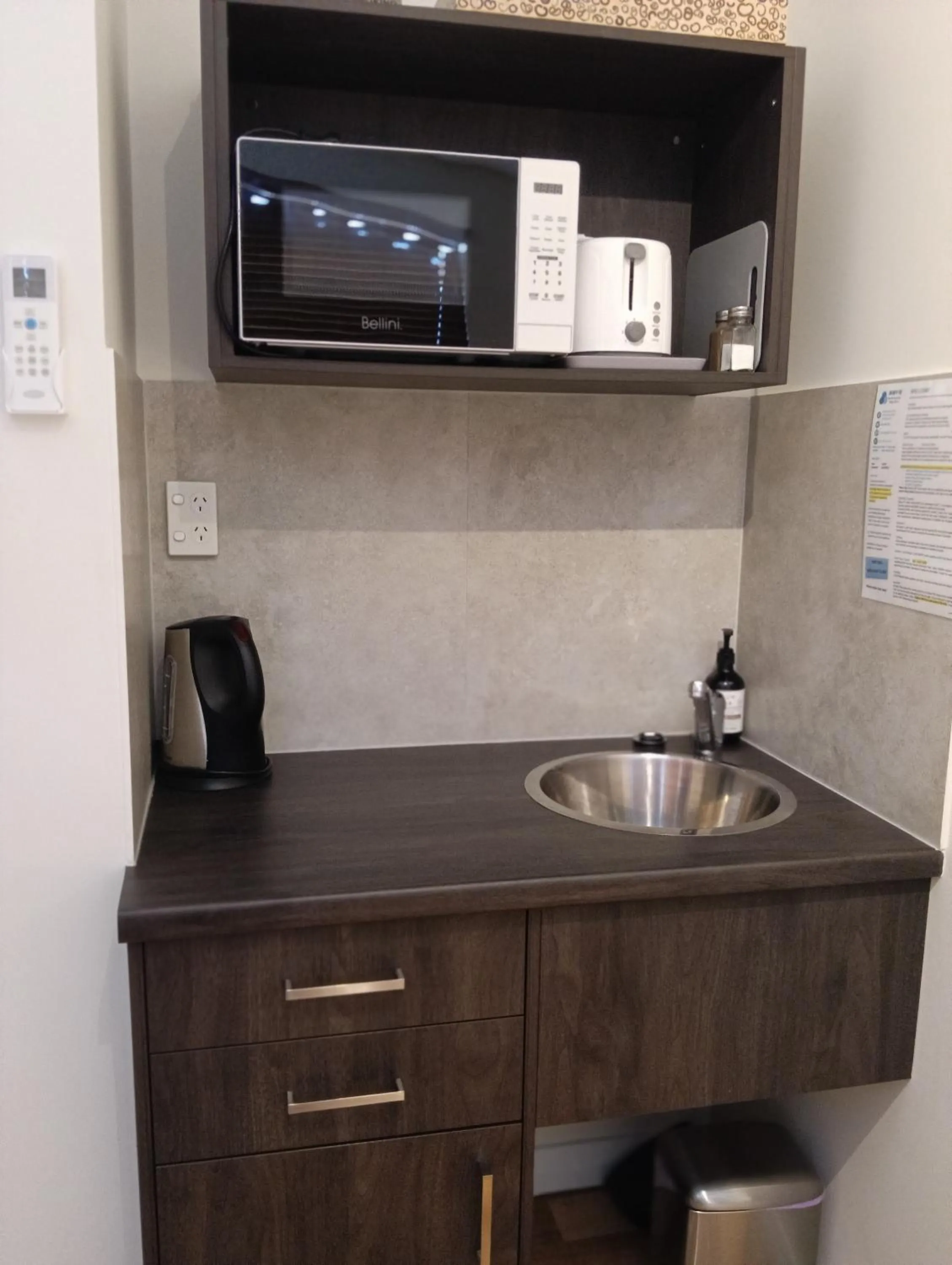 Coffee/tea facilities in Dunsborough Bay Village Resort Suites