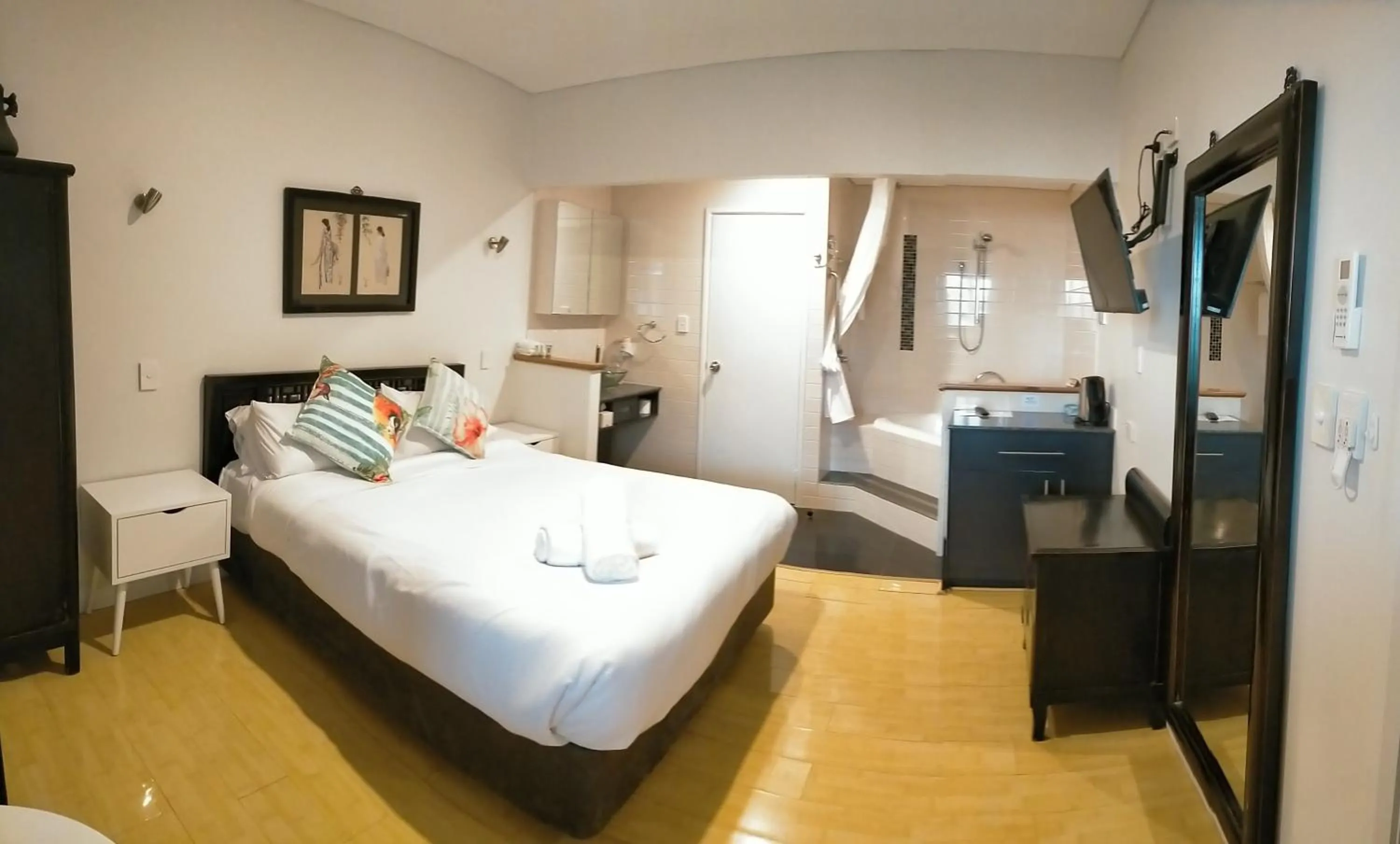 Bed in Dunsborough Bay Village Resort Suites