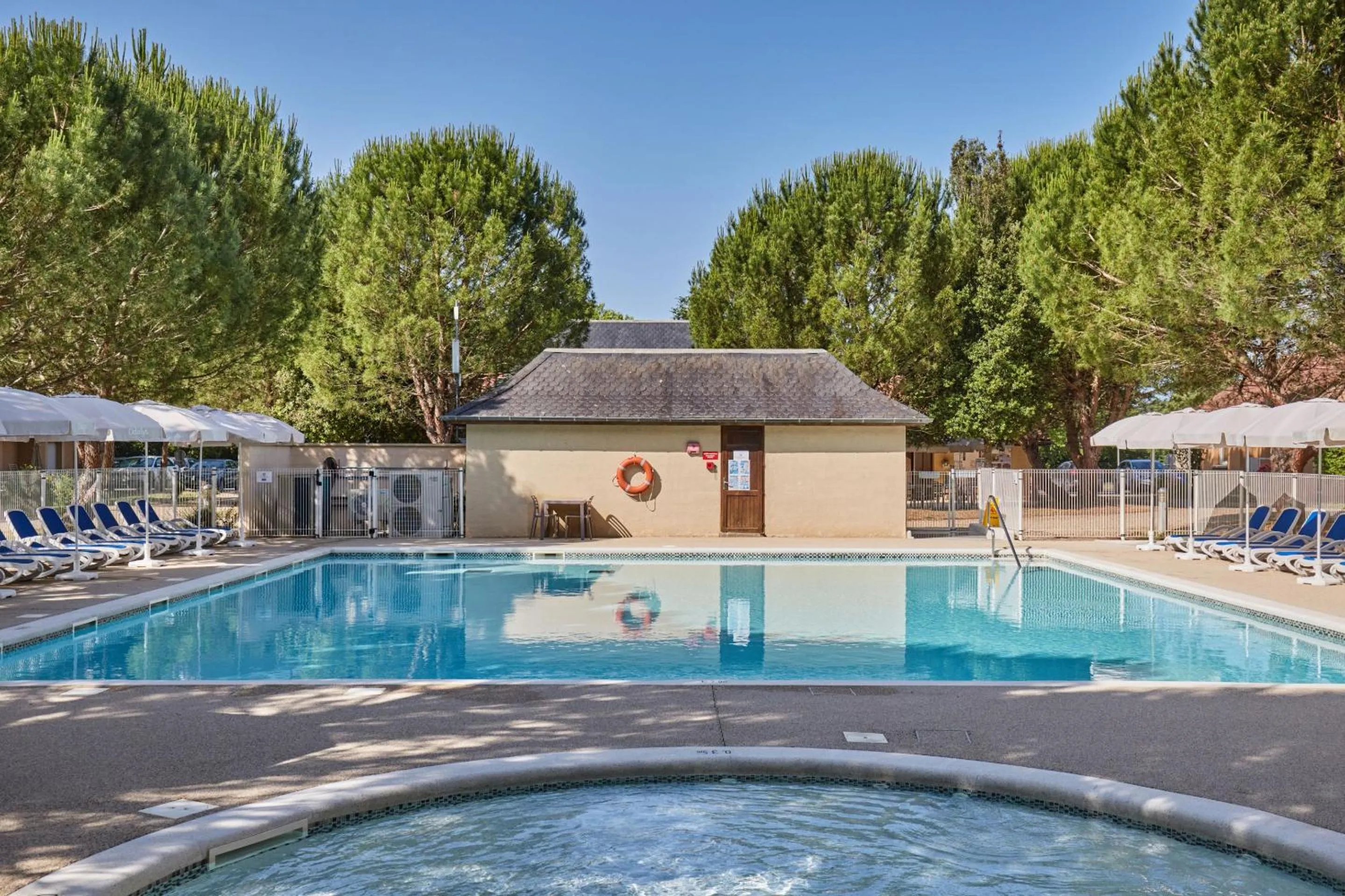 Swimming pool in Résidence Odalys Le Hameau du Moulin