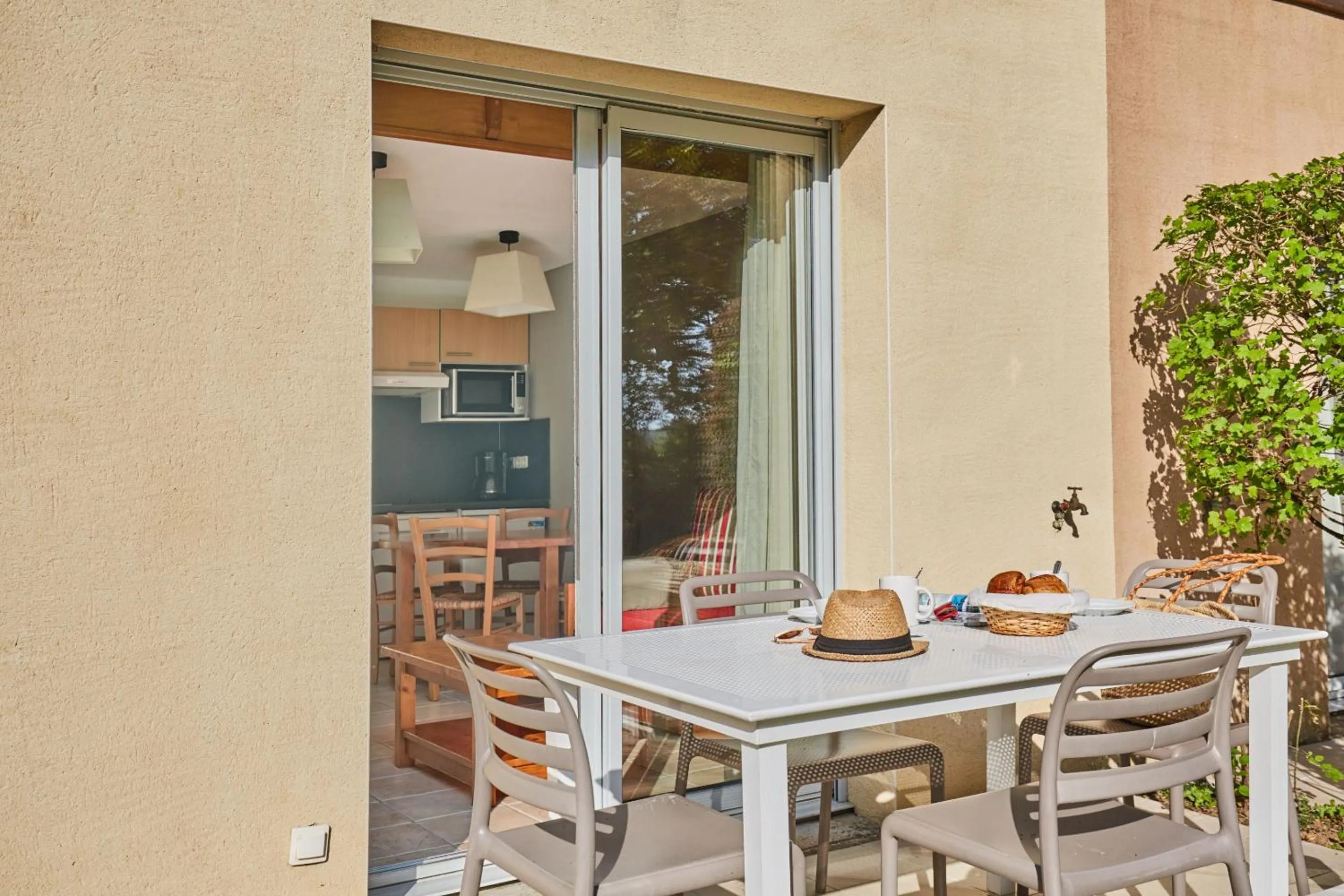 Balcony/Terrace in Résidence Odalys Le Hameau du Moulin