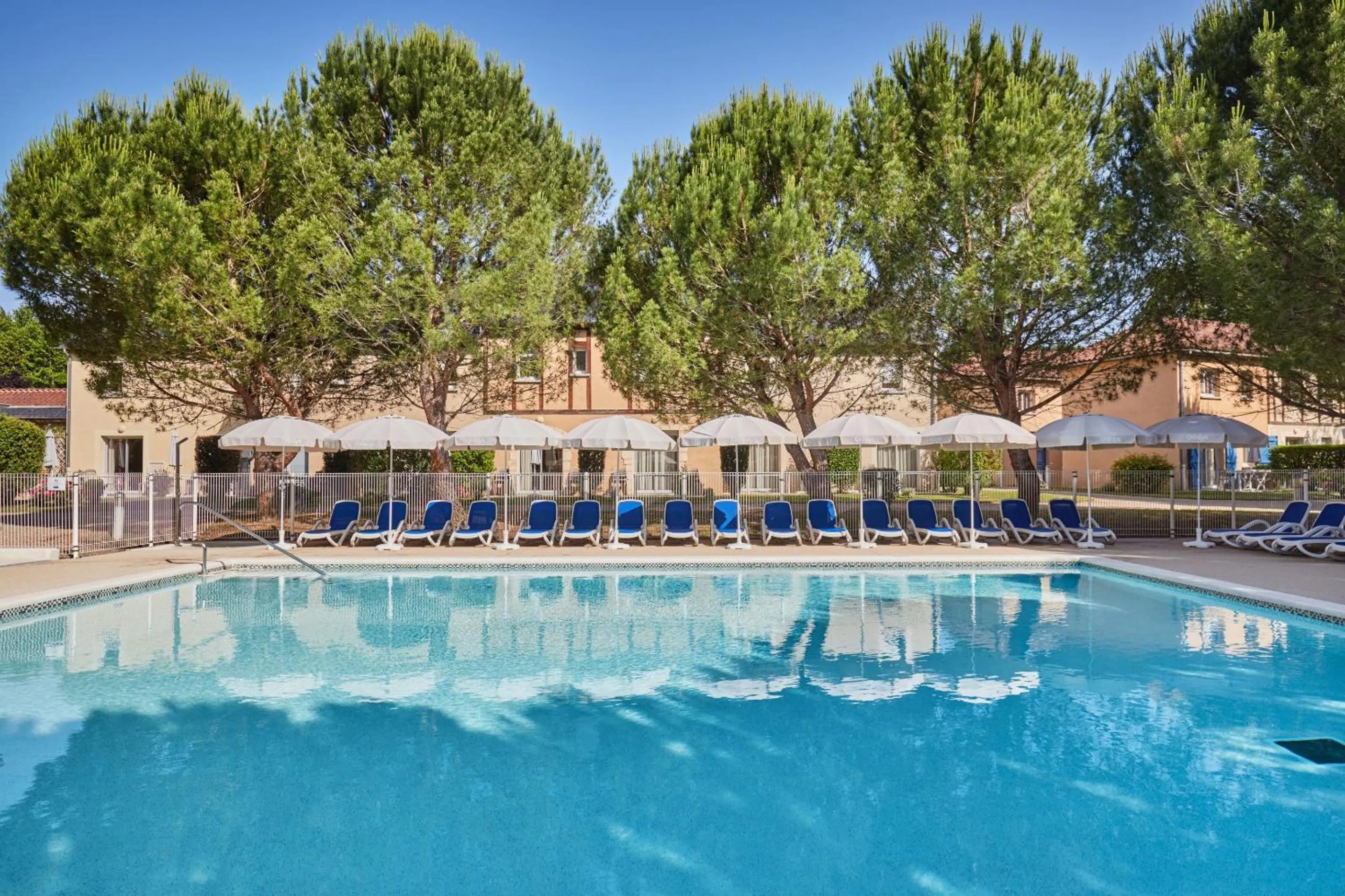 Swimming pool in Résidence Odalys Le Hameau du Moulin