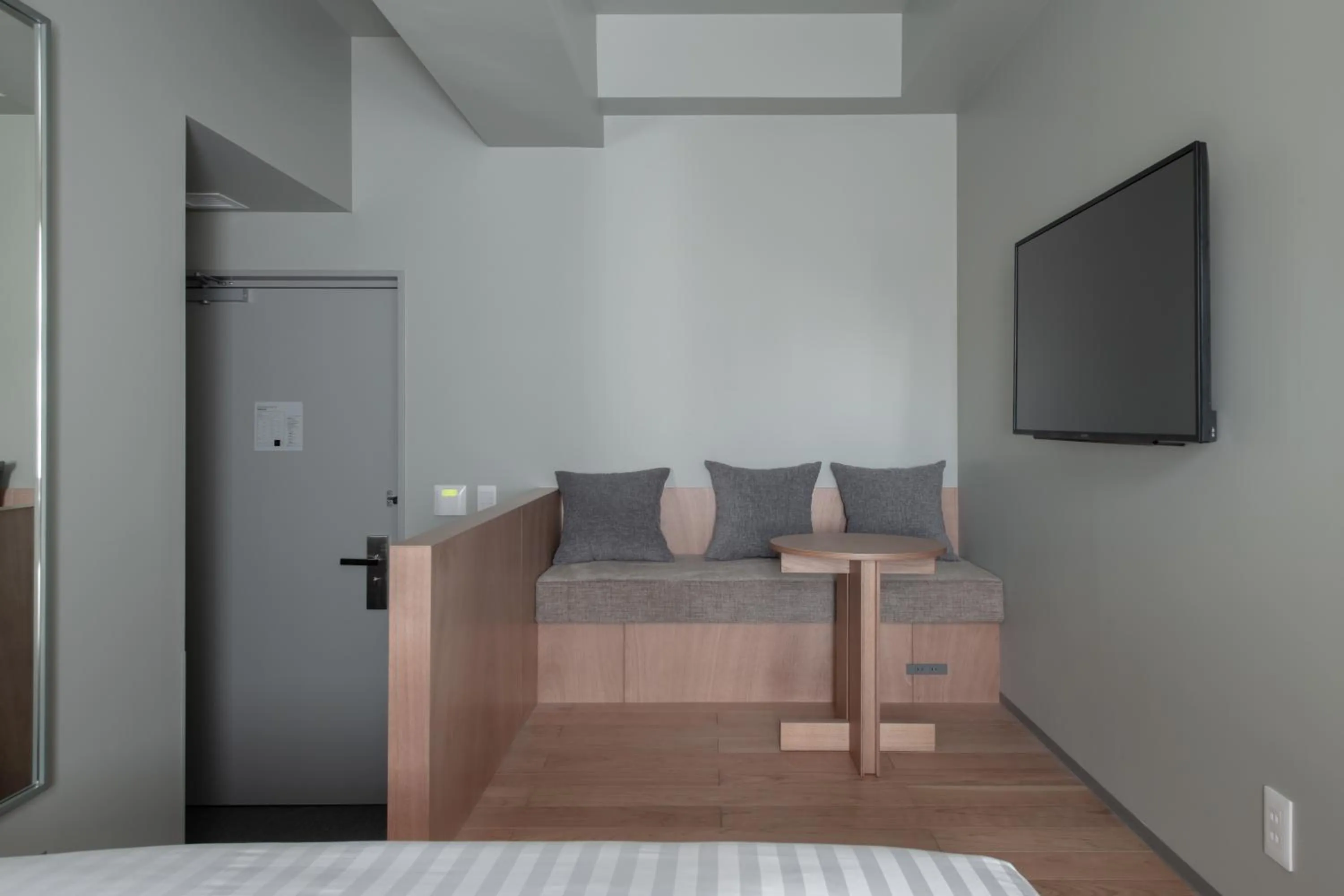 Photo of the whole room, Bed in KAIKA Tokyo by THE SHARE HOTELS