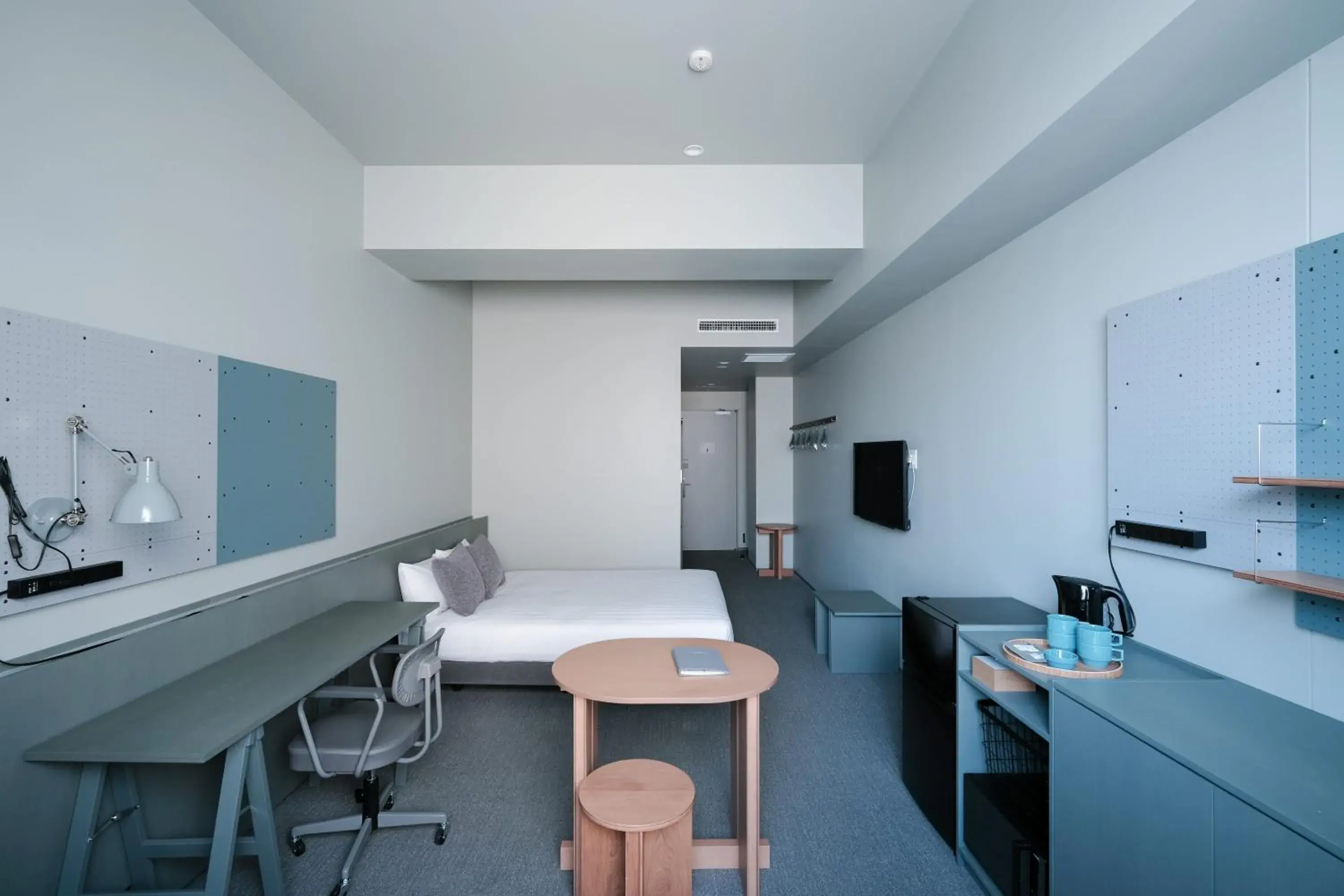 Photo of the whole room in KAIKA Tokyo by THE SHARE HOTELS Photo of the whole room in KAIKA Tokyo by THE SHARE HOTELS