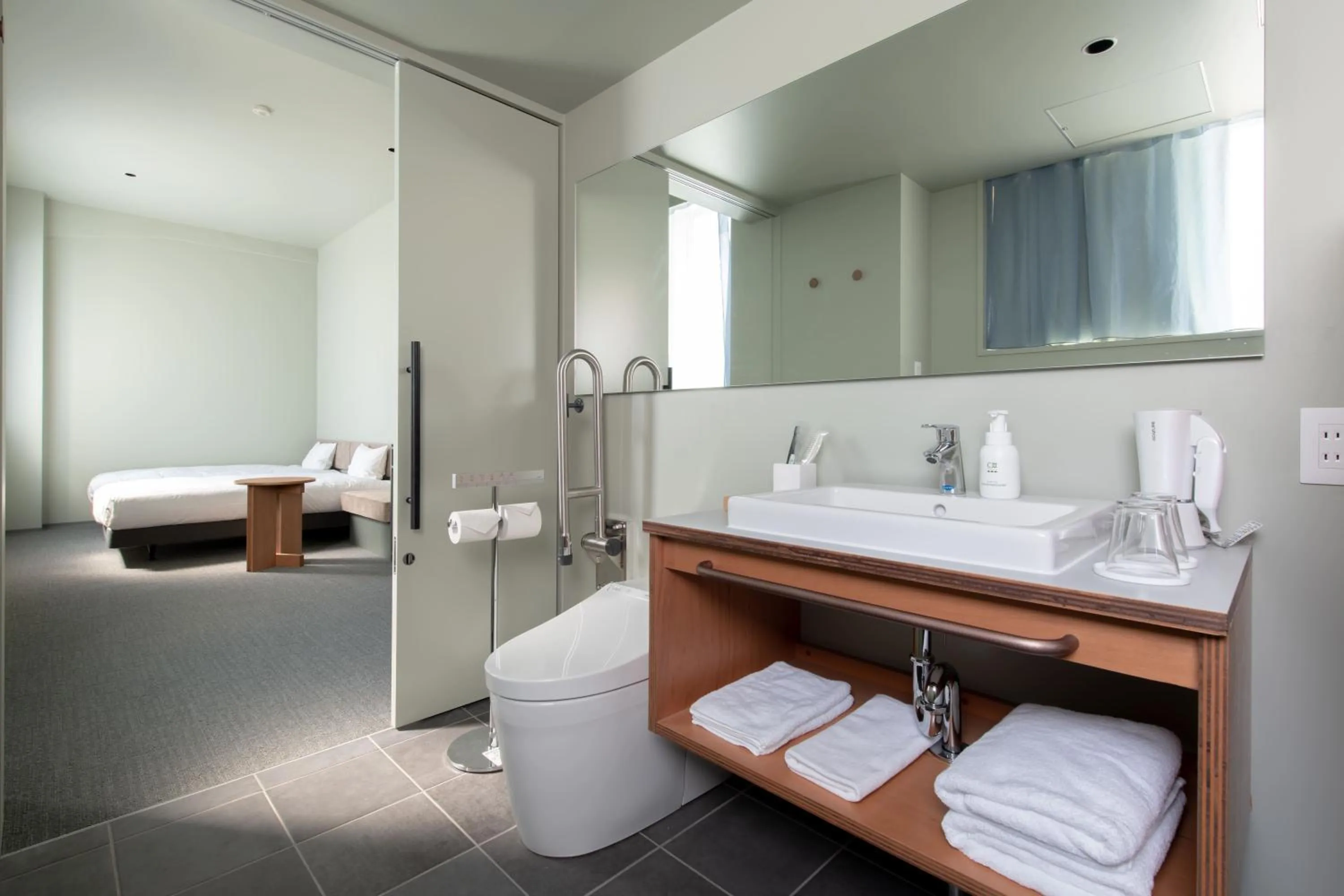 Photo of the whole room in KAIKA Tokyo by THE SHARE HOTELS