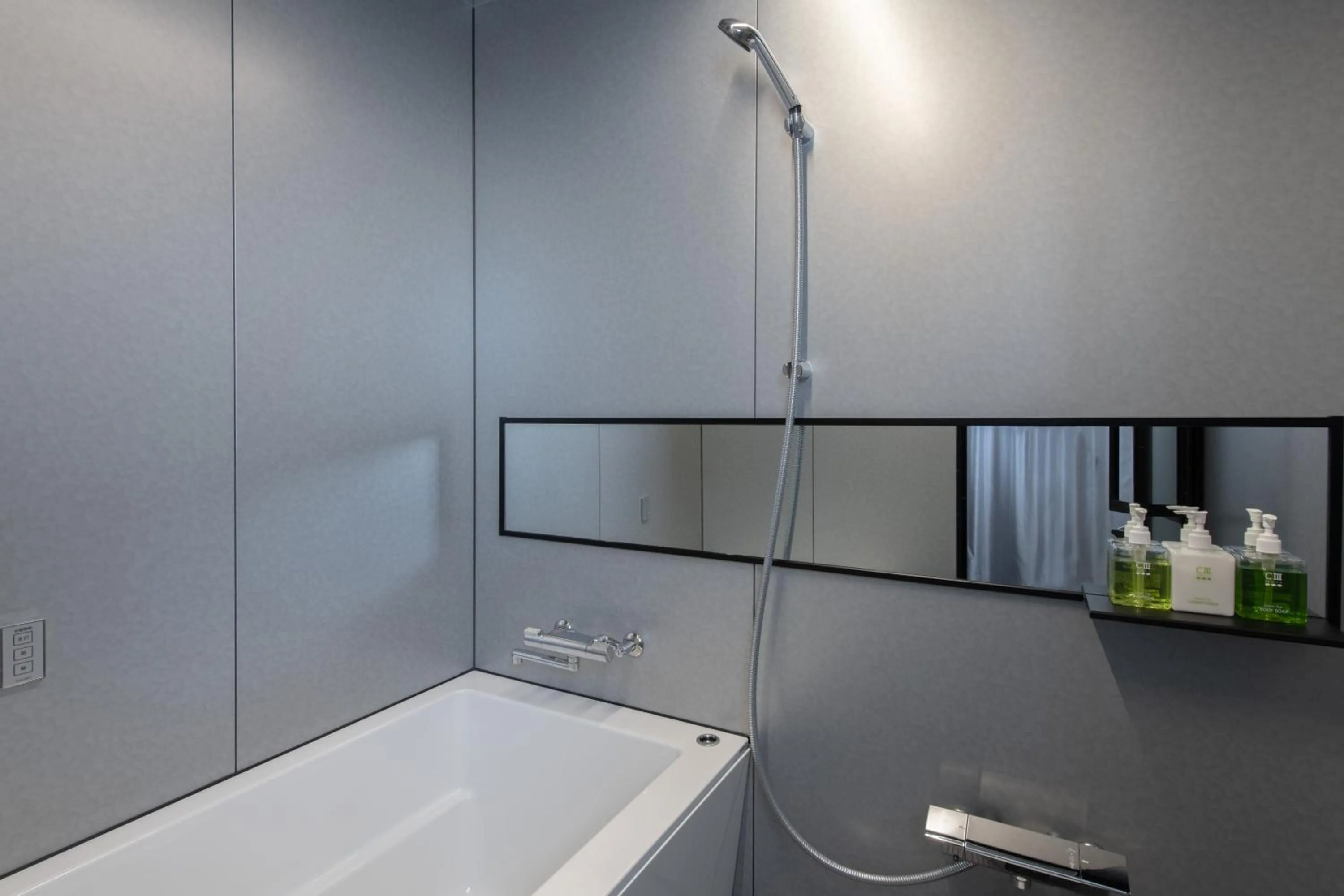 Photo of the whole room in KAIKA Tokyo by THE SHARE HOTELS