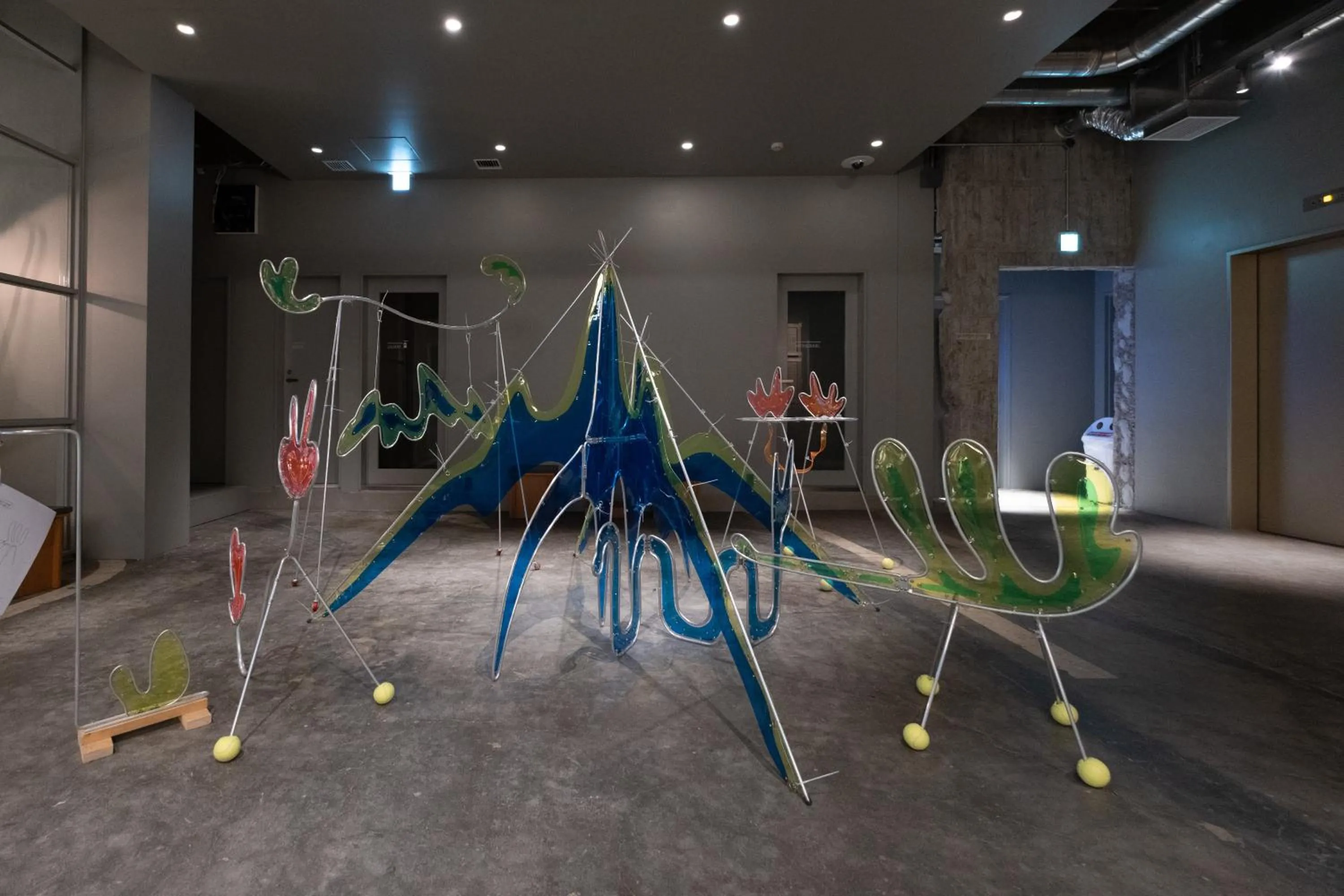 Lounge or bar in KAIKA Tokyo by THE SHARE HOTELS