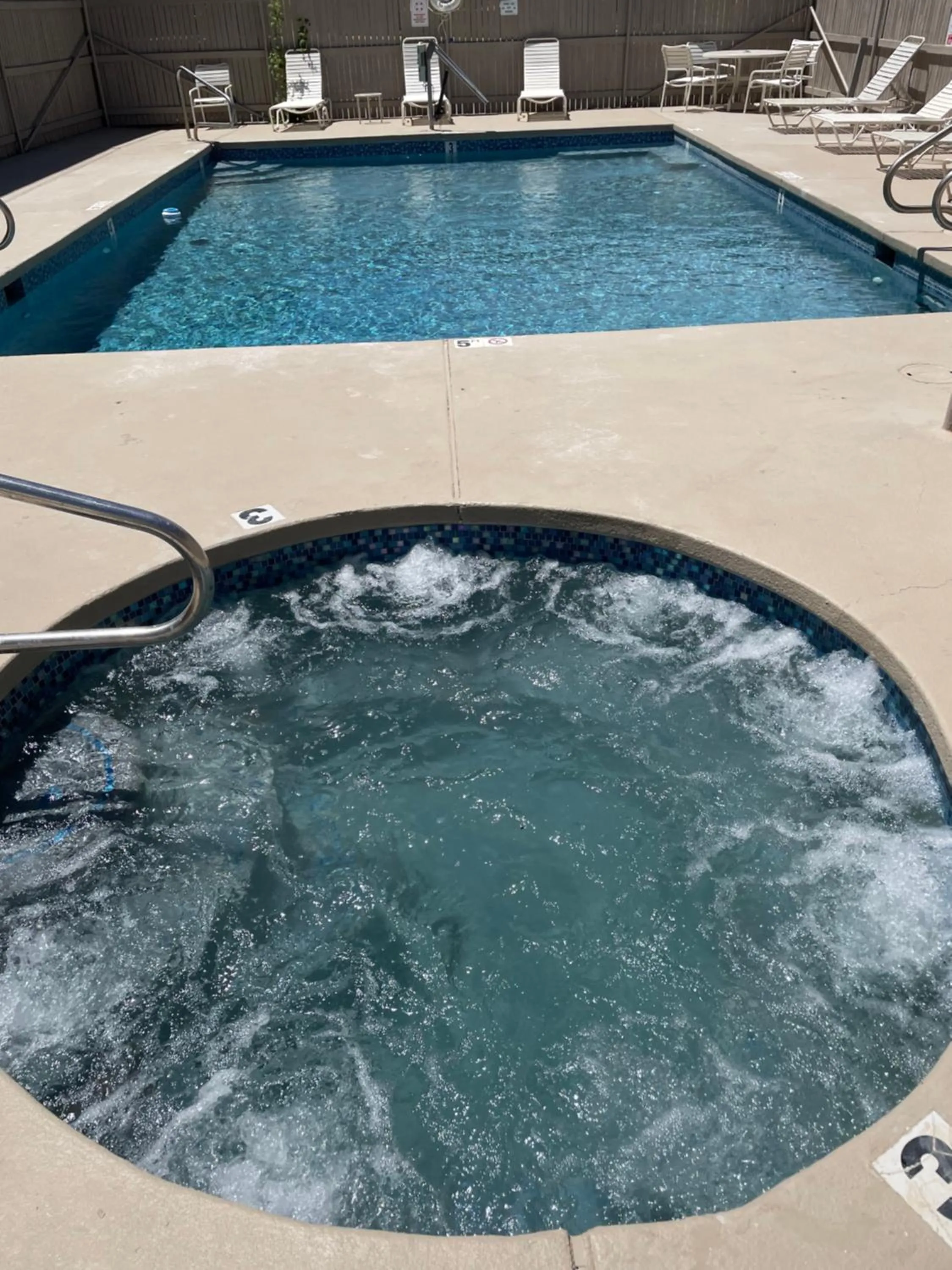 Hot Tub in Ruidoso Mountain Inn