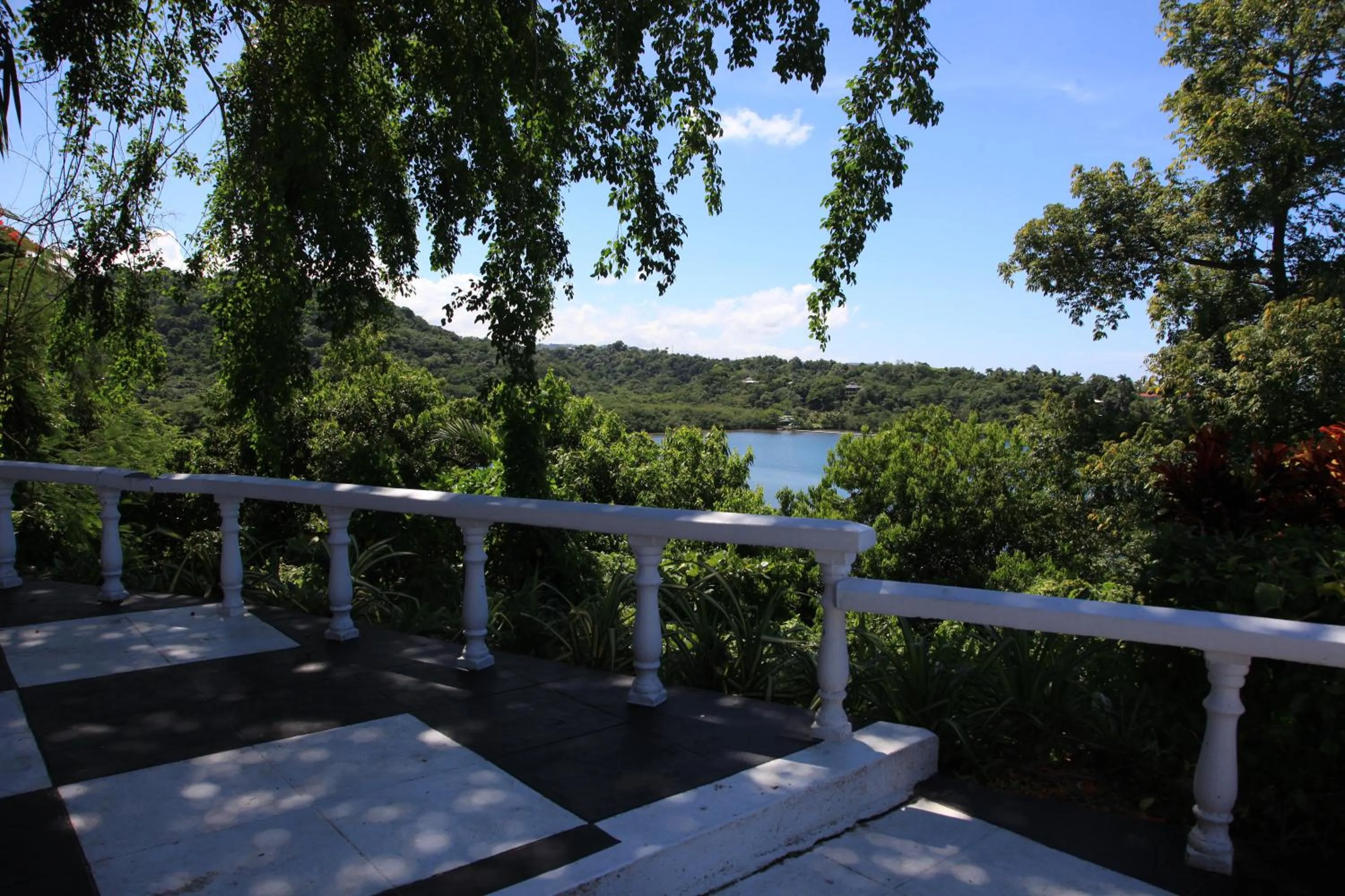 Patio in Jamaica Palace Hotel