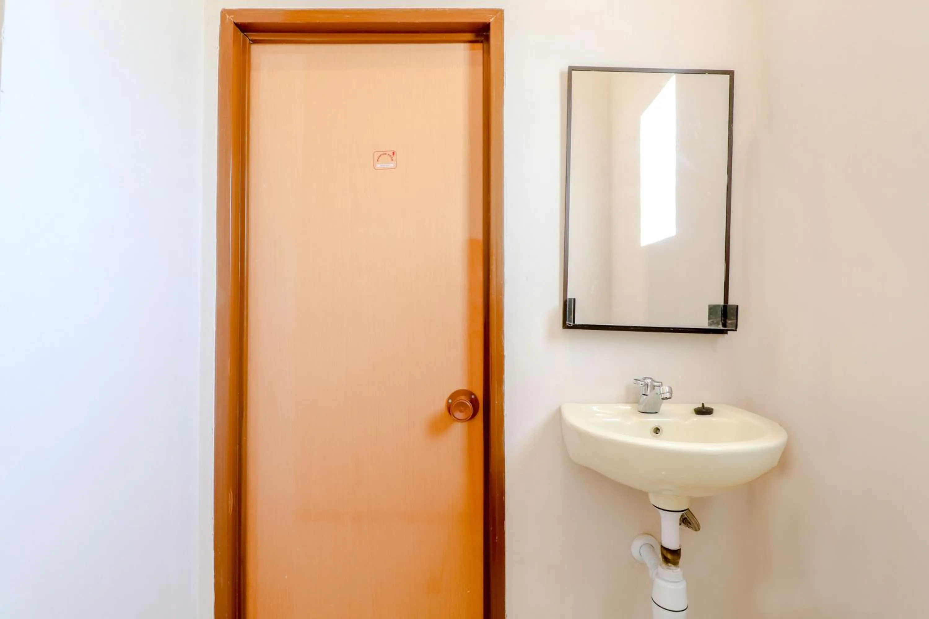 Bathroom in Guesthouse Nusa Indah Syariah 2