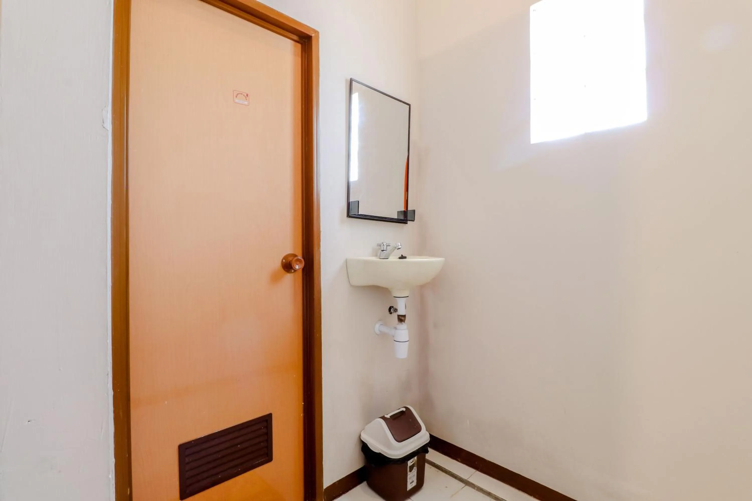 Bathroom in Guesthouse Nusa Indah Syariah 2