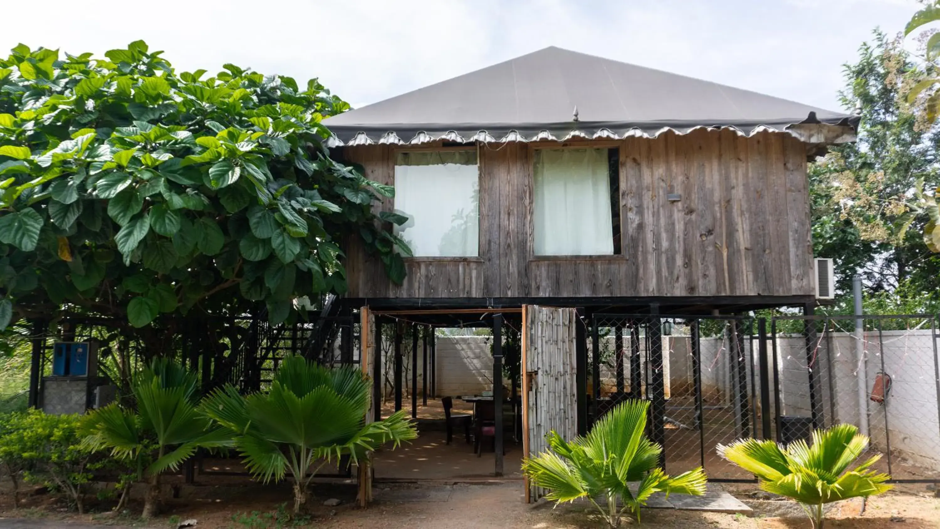 16 Bedouin Private Pool Villa 16 Bedouin Private Pool Villa