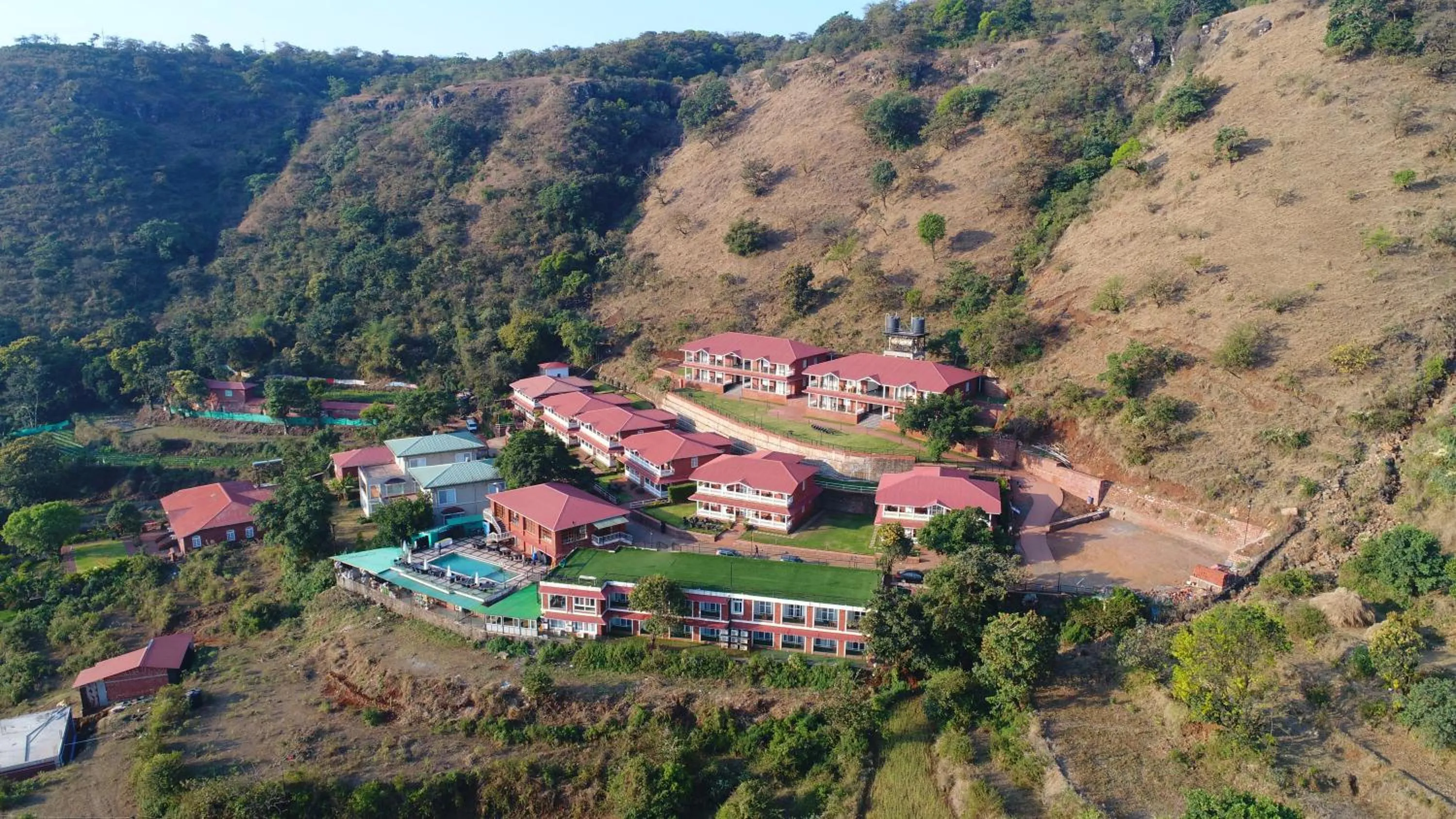 Facade/entrance in Regenta Place Green Leaf Mahabaleshwar