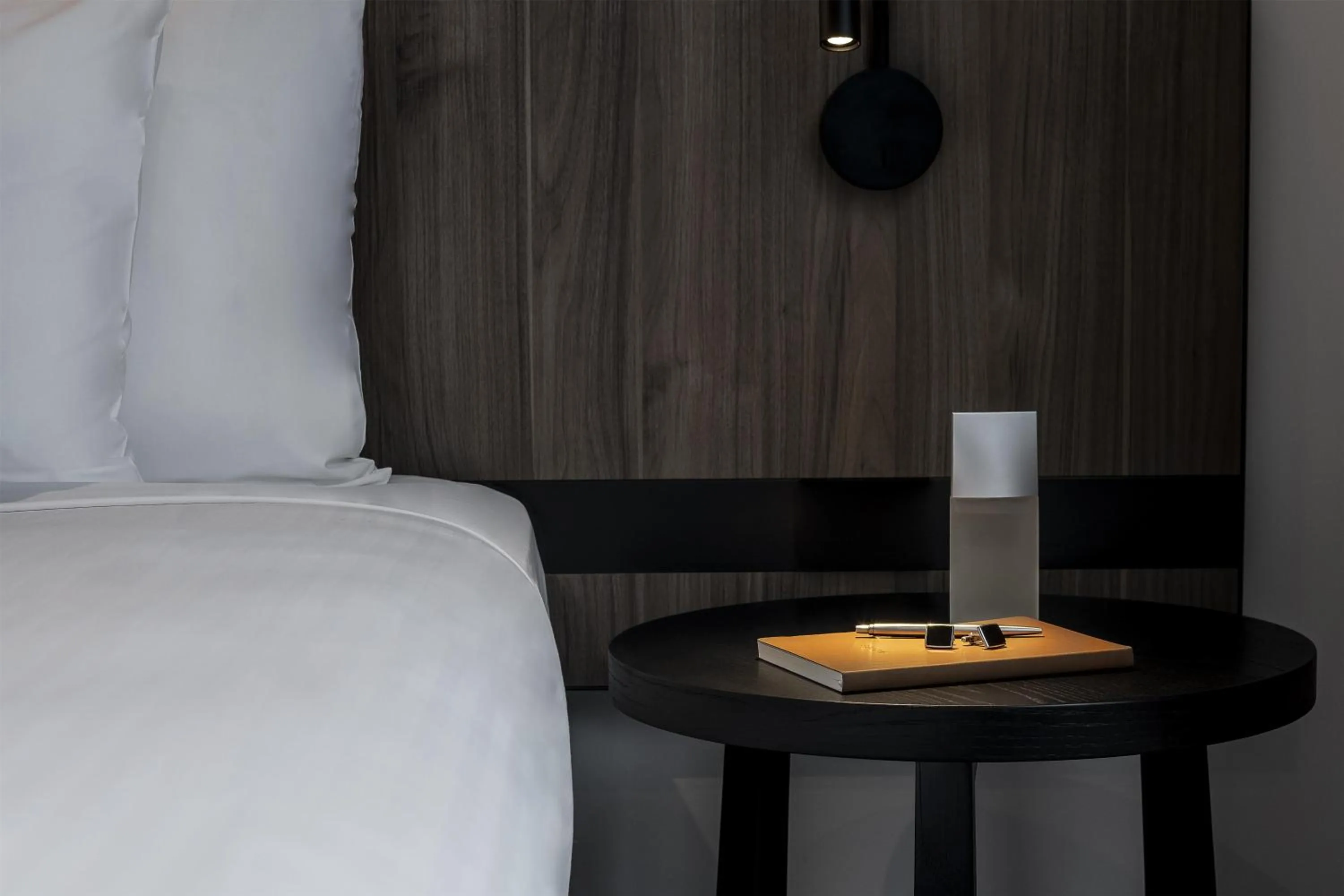 Photo of the whole room, Bed in Adina Apartment Hotel Melbourne Southbank