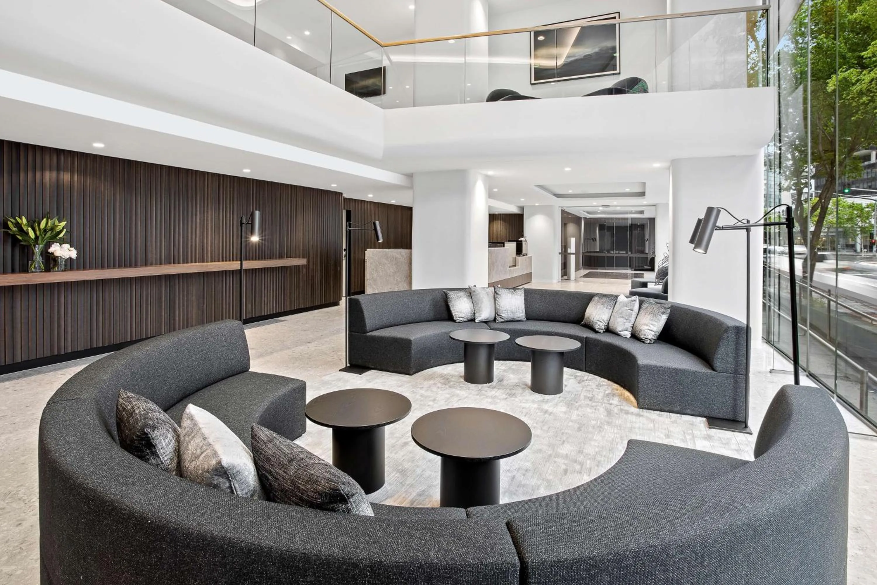 Lobby or reception in Adina Apartment Hotel Melbourne Southbank