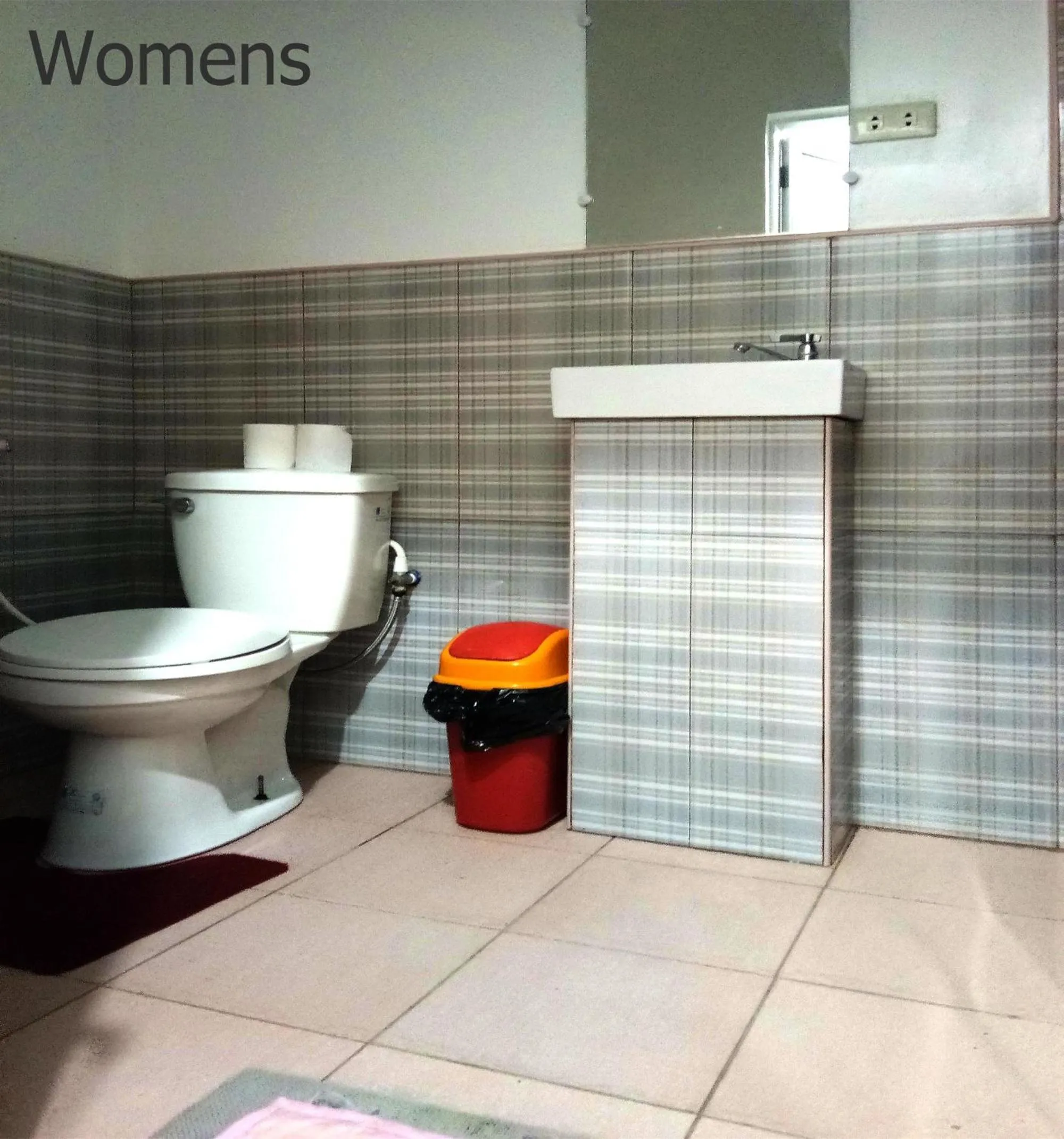 Bathroom in Leizel's Bed & Breakfast