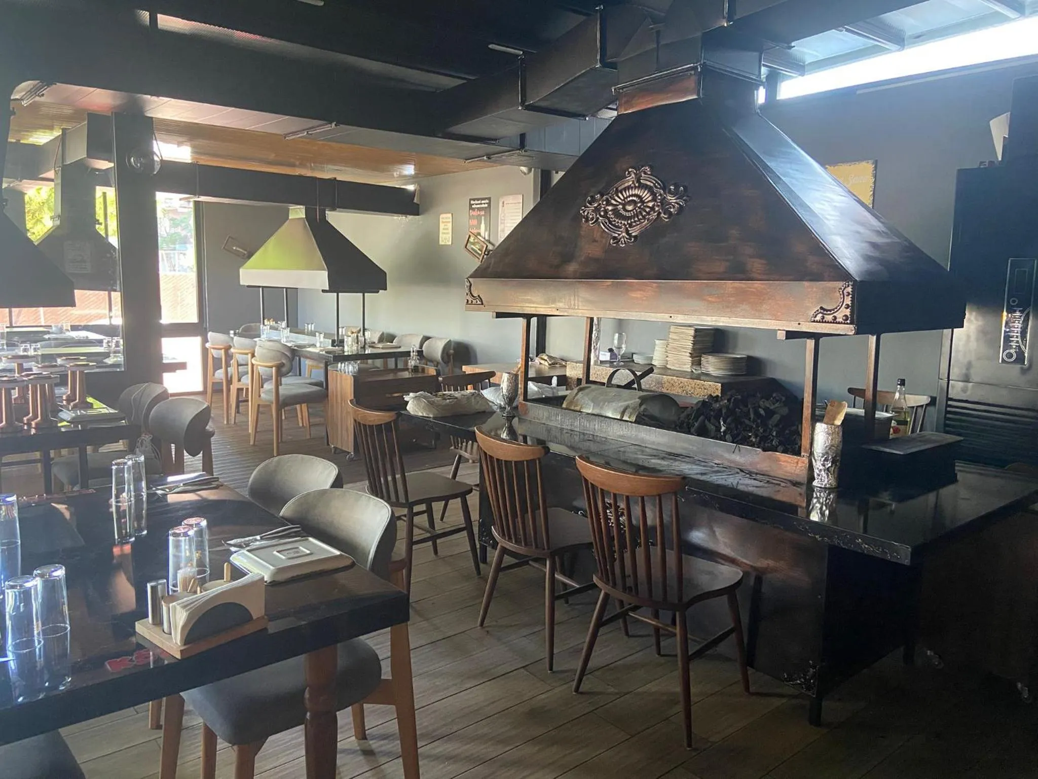 Restaurant/places to eat in Zeynel Hotel