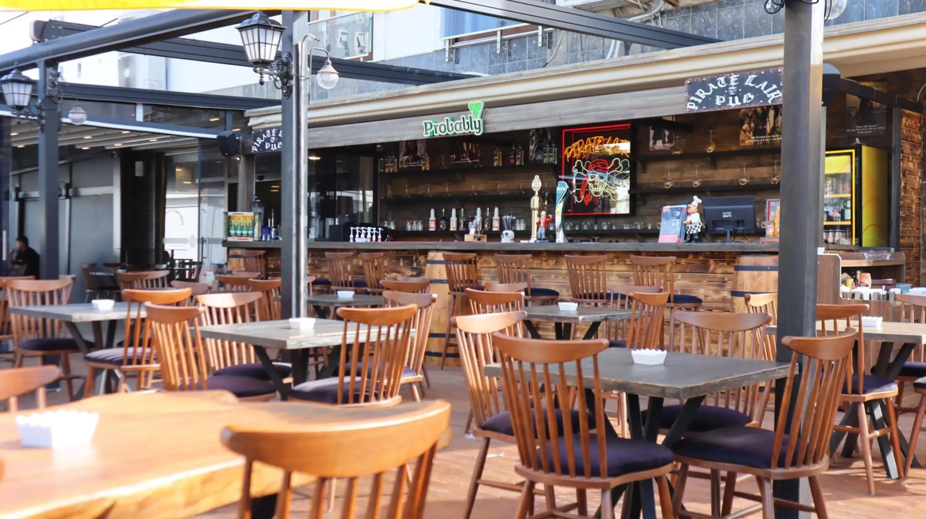 Lounge or bar in Zeynel Hotel Lounge or bar in Zeynel Hotel