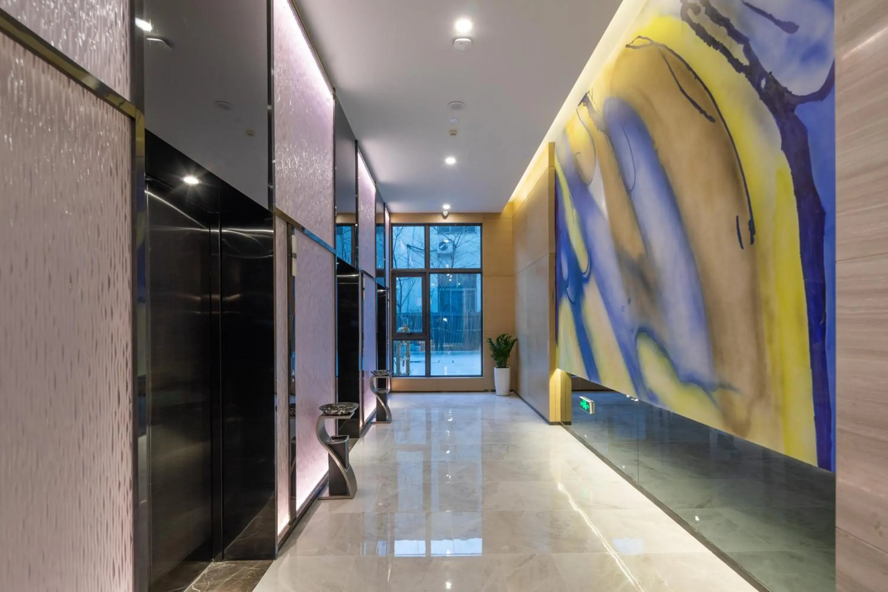 Property building in Holiday Inn Express Kaifeng City Center by IHG Property building in Holiday Inn Express Kaifeng City Center by IHG