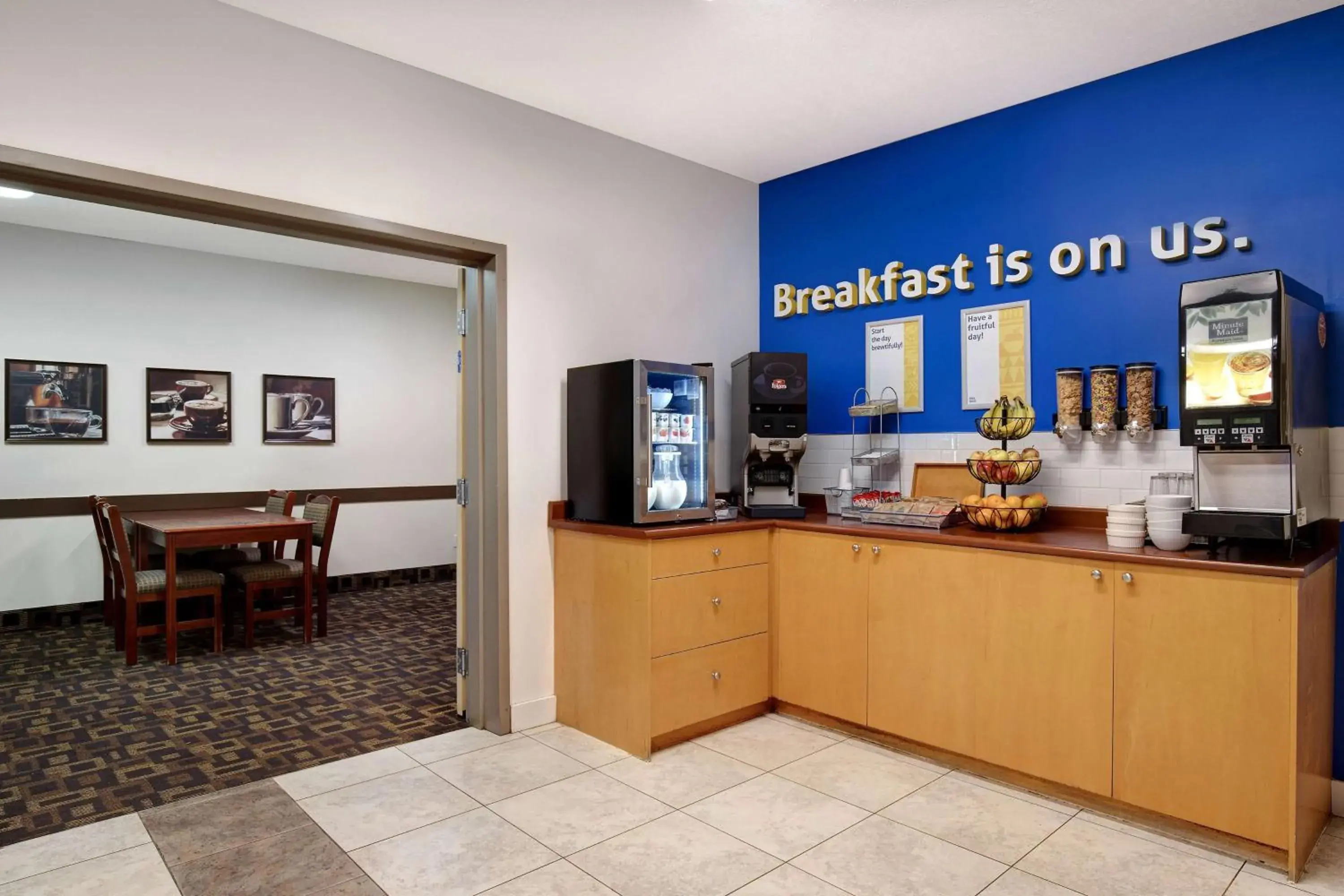 Restaurant/places to eat in Days Inn by Wyndham Dawson Creek Restaurant/places to eat in Days Inn by Wyndham Dawson Creek