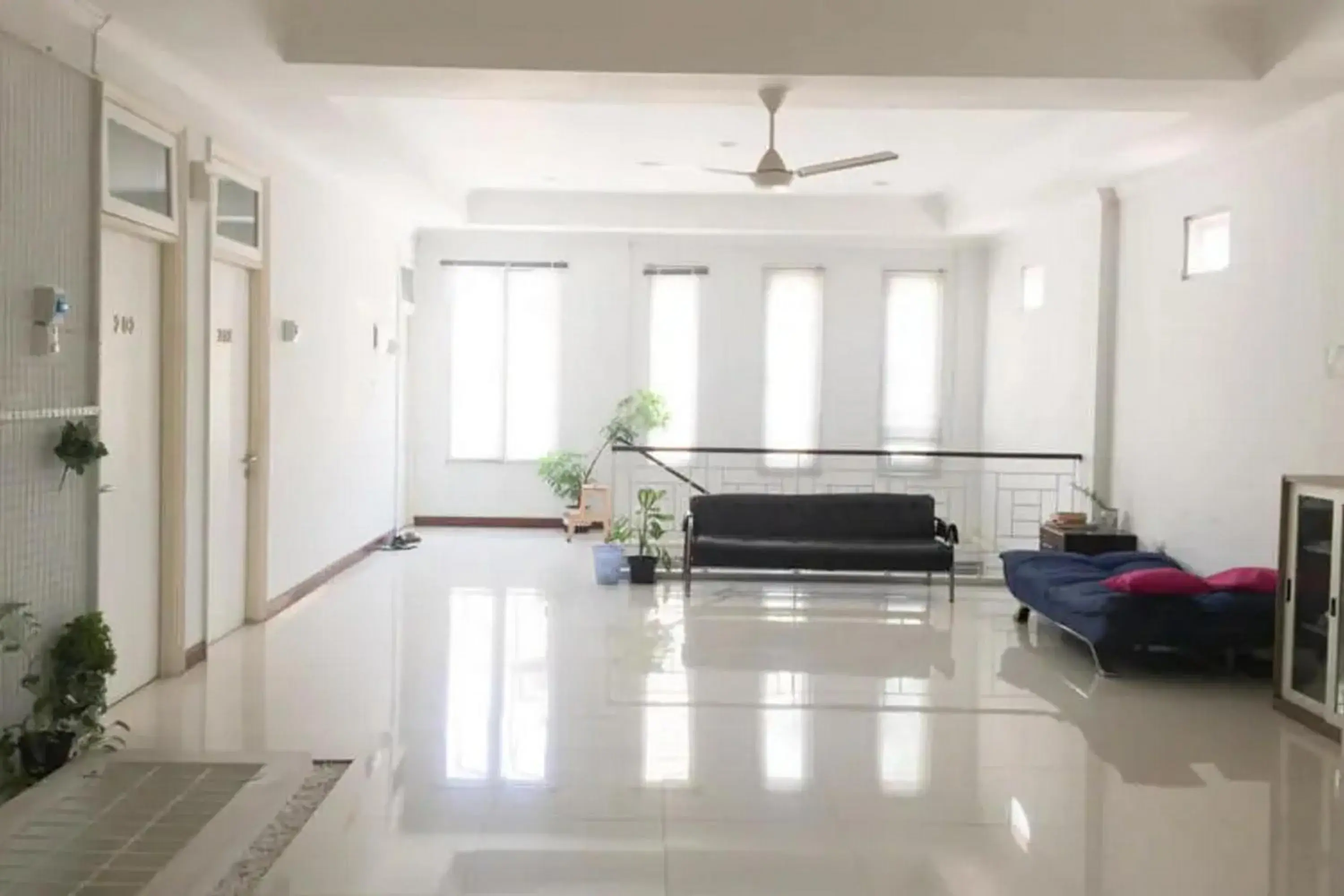 Property building in Rumah Teuku Umar Mitra RedDoorz Property building in Rumah Teuku Umar Mitra RedDoorz