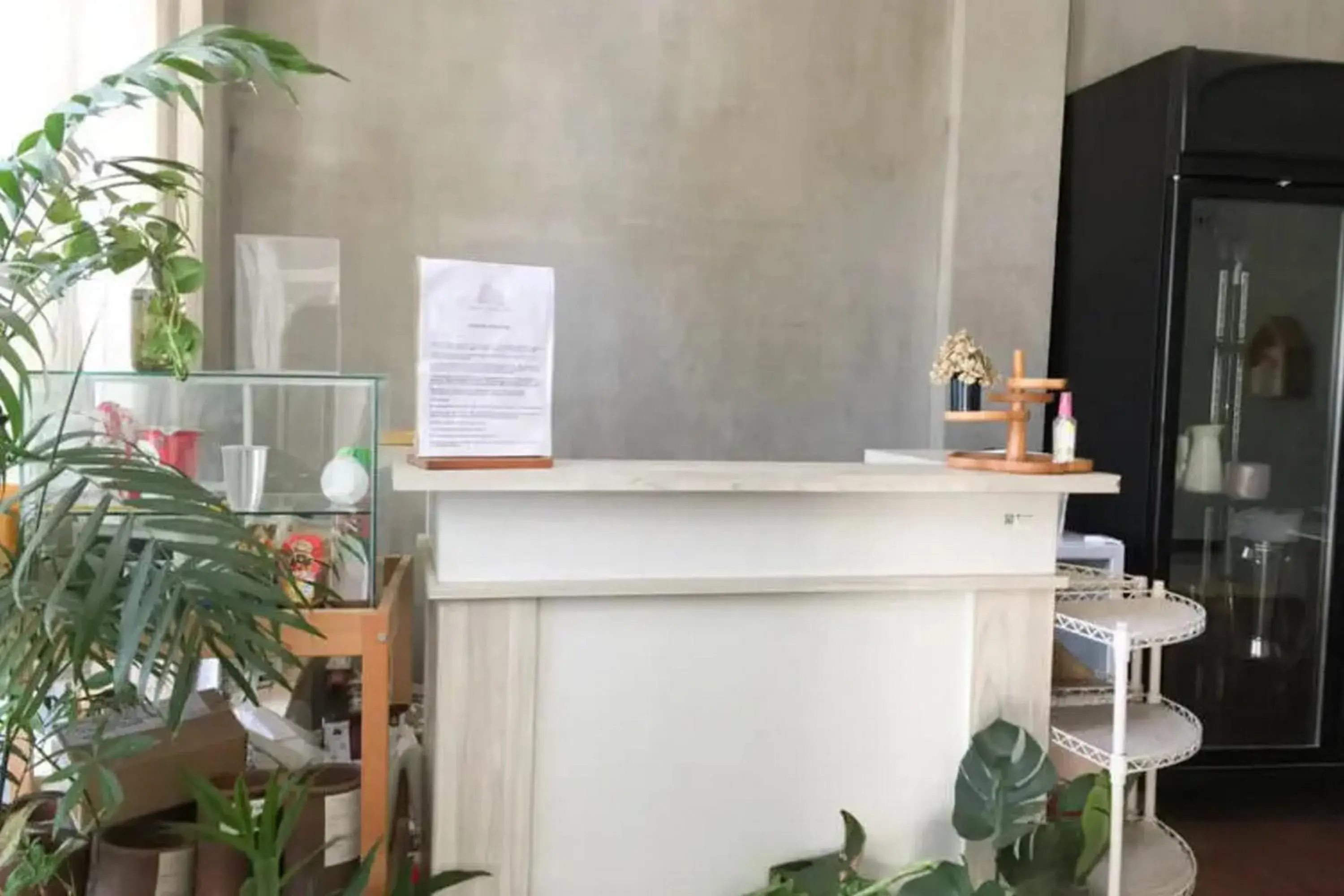 Lobby or reception in Rumah Teuku Umar Mitra RedDoorz Lobby or reception in Rumah Teuku Umar Mitra RedDoorz