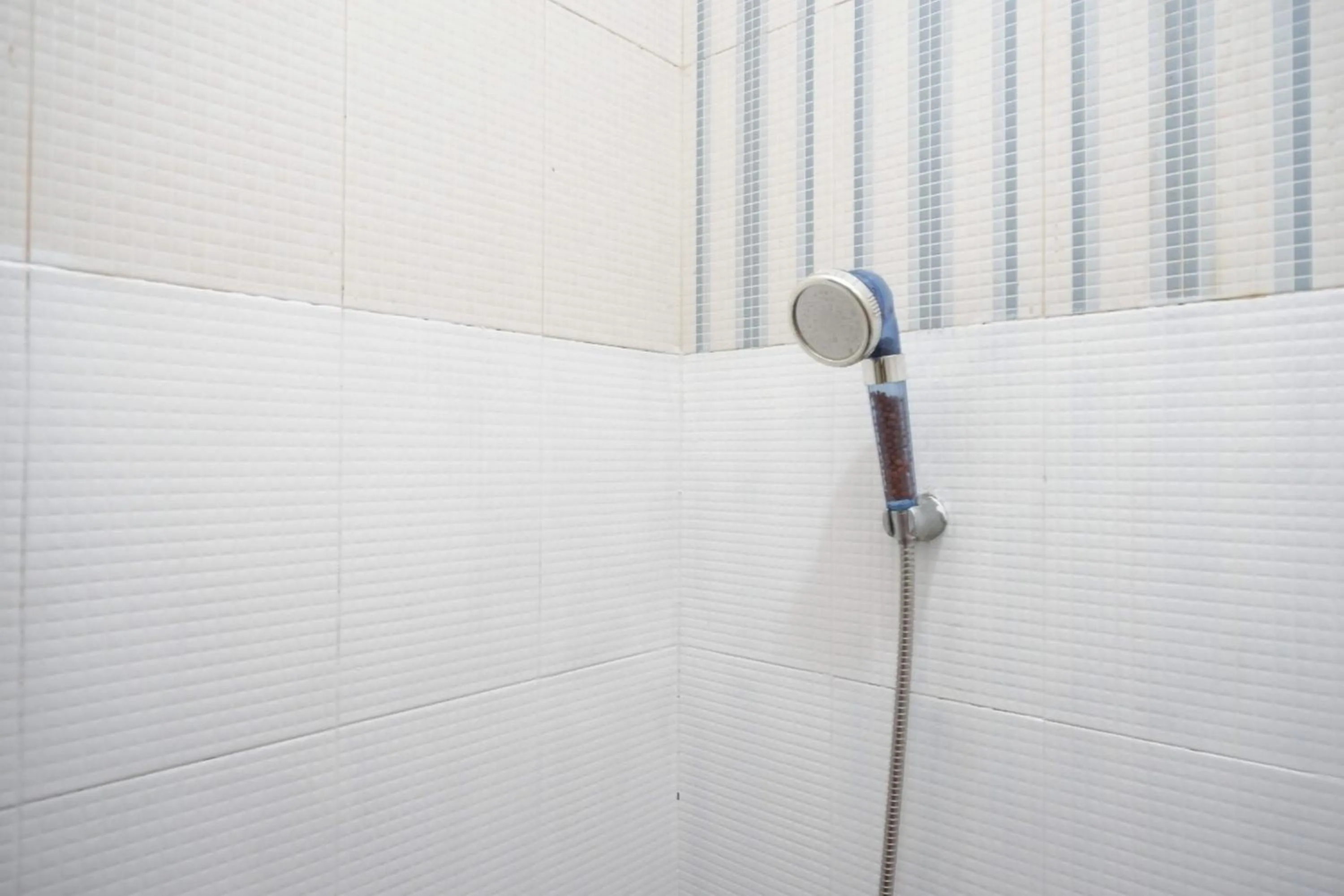 Bathroom in RedDoorz near Affandi Gejayan 2