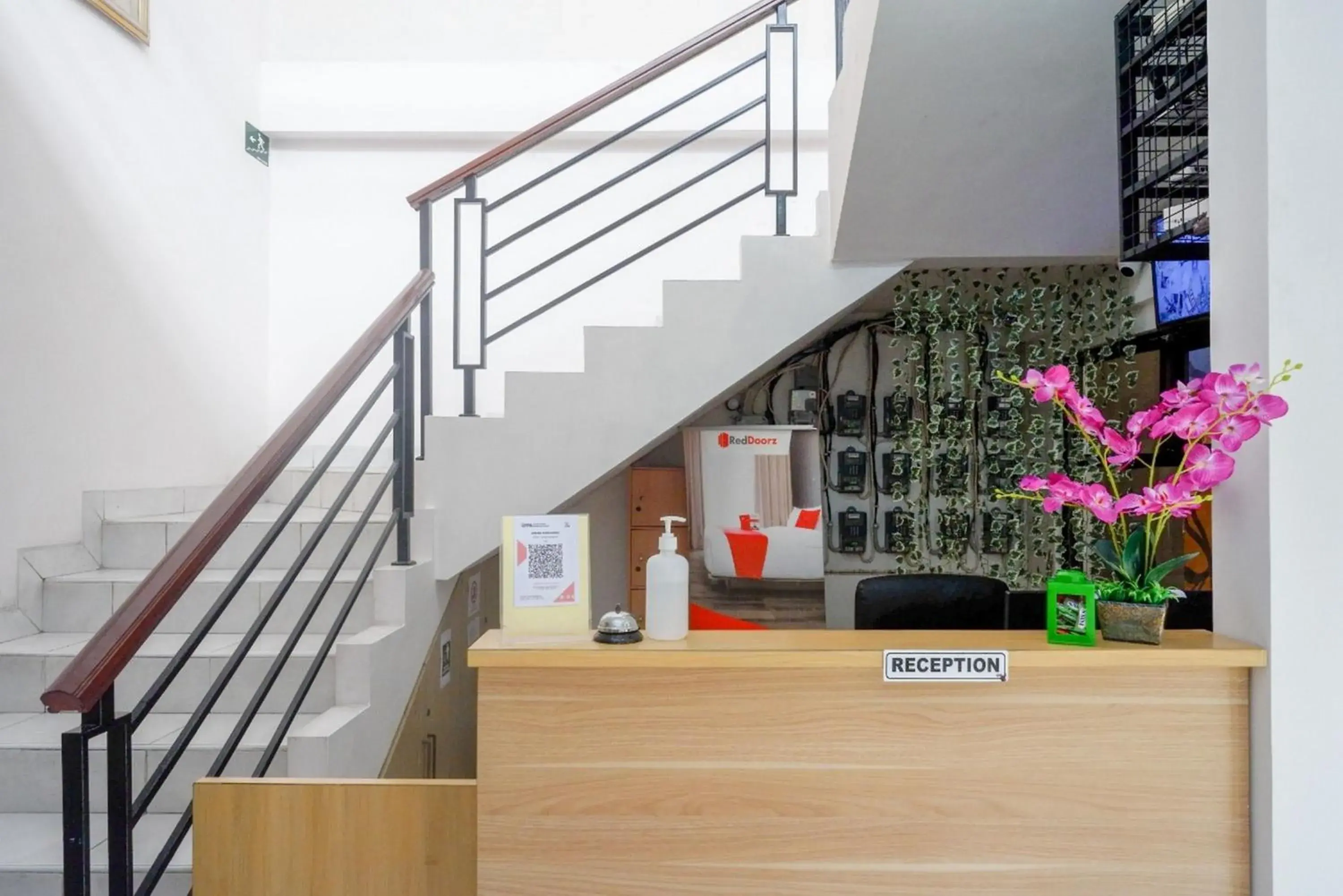 Lobby or reception in RedDoorz near Affandi Gejayan 2 Lobby or reception in RedDoorz near Affandi Gejayan 2