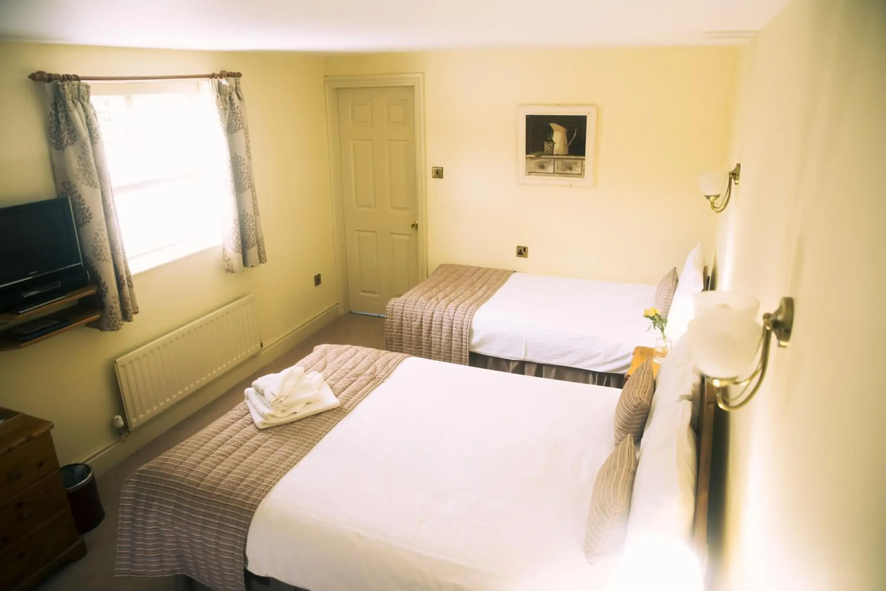 Large Twin Room in The Old Bakery Large Twin Room in The Old Bakery