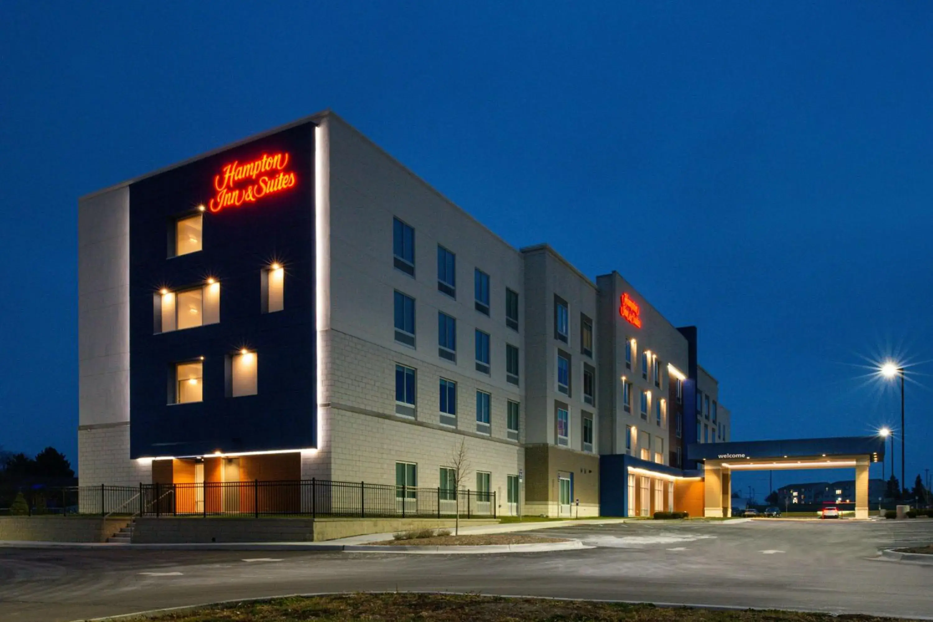 Property building in Hampton Inn & Suites Adrian, Mi Property building in Hampton Inn & Suites Adrian, Mi