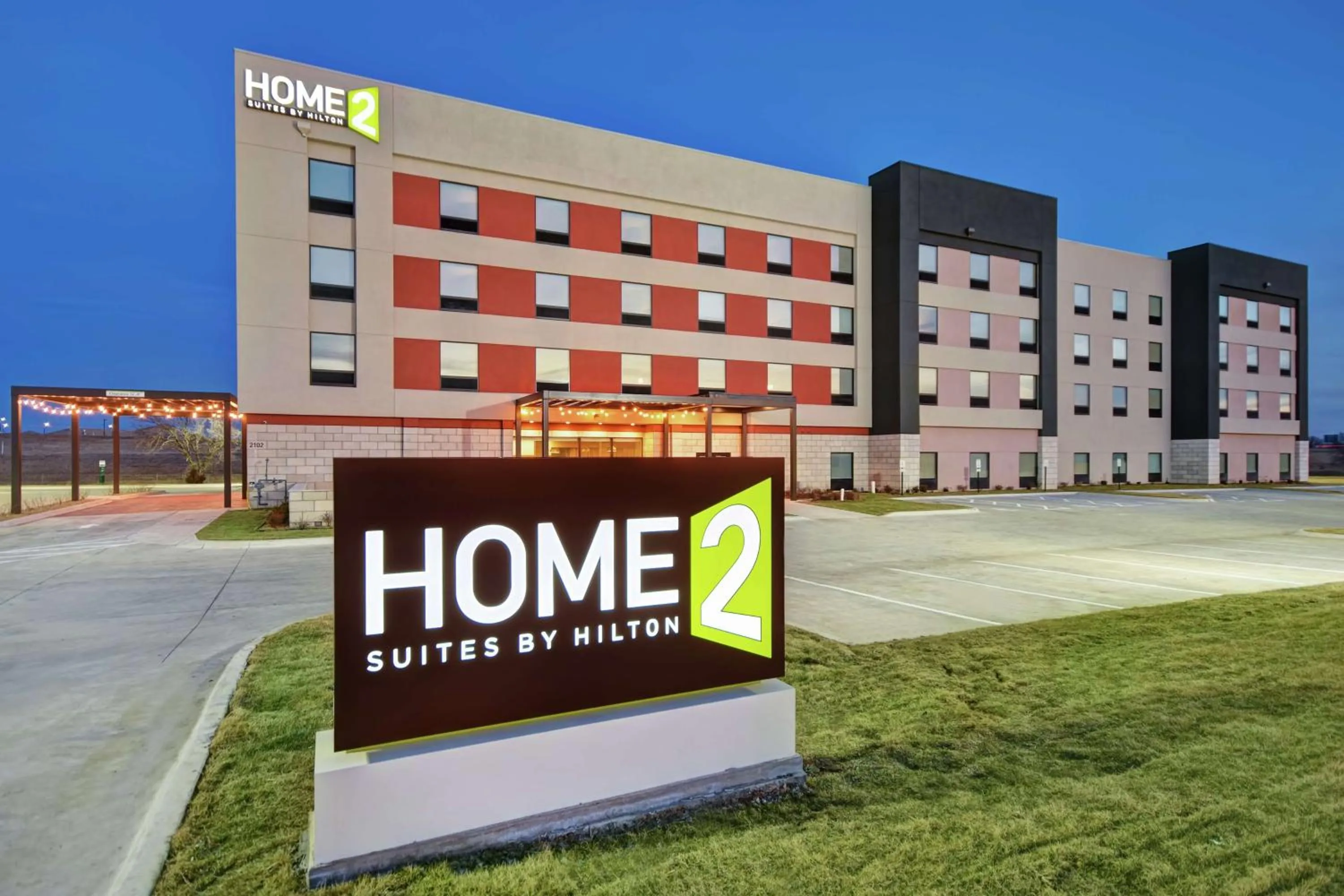 Property building in Home2 Suites by Hilton Wichita Northeast