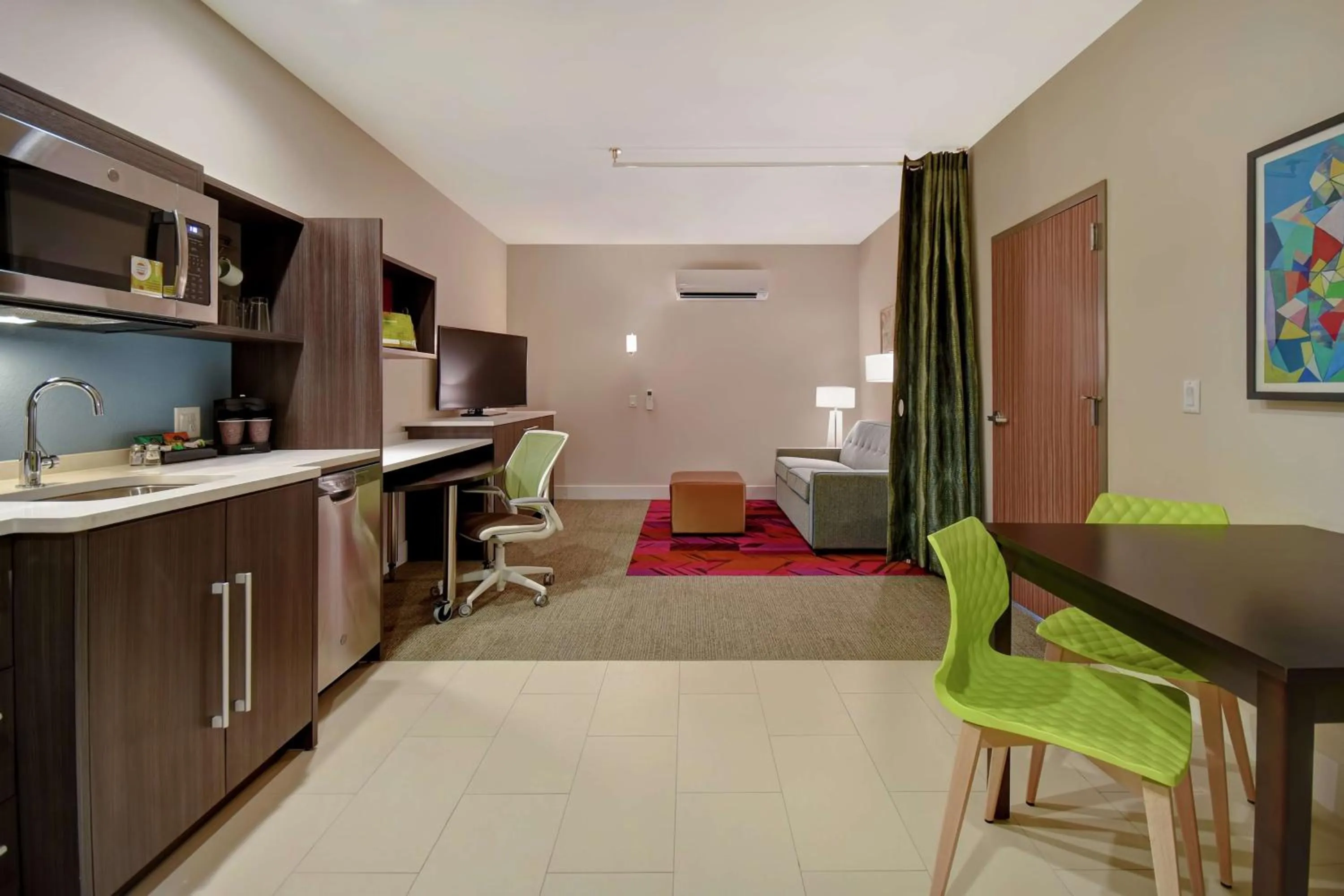 Bedroom in Home2 Suites by Hilton Wichita Northeast