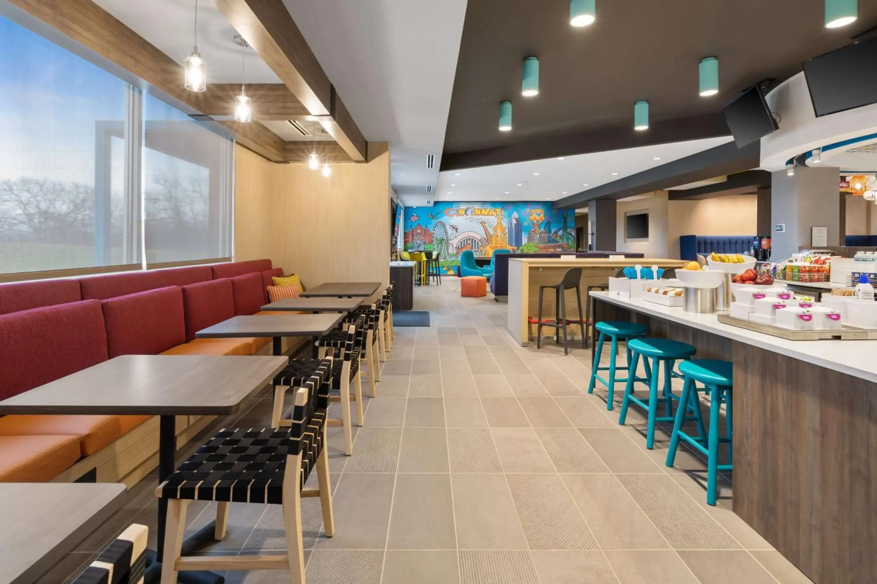 Breakfast in Tru By Hilton Sharonville, OH Breakfast in Tru By Hilton Sharonville, OH