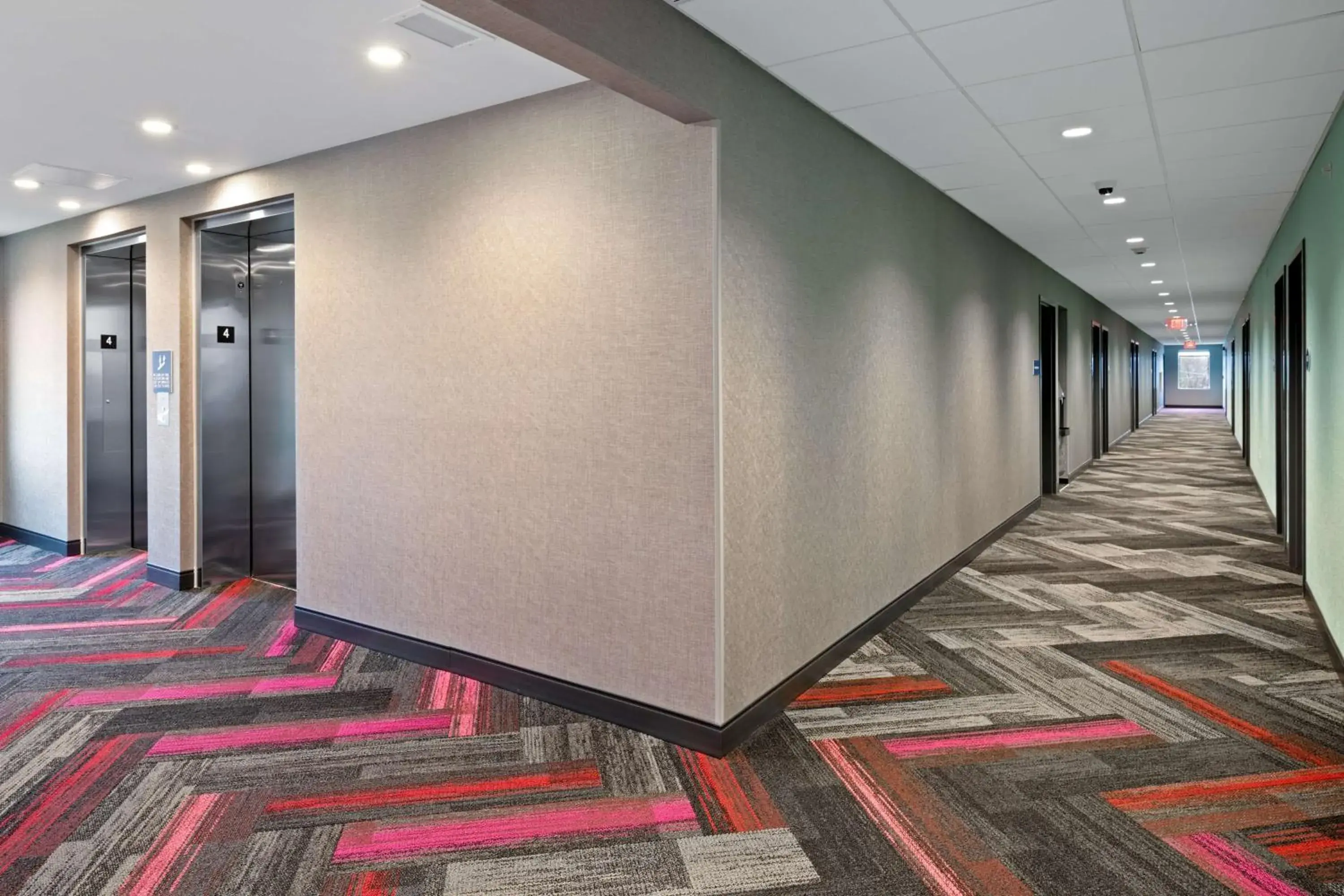 Lobby or reception in Tru By Hilton Sharonville, OH Lobby or reception in Tru By Hilton Sharonville, OH