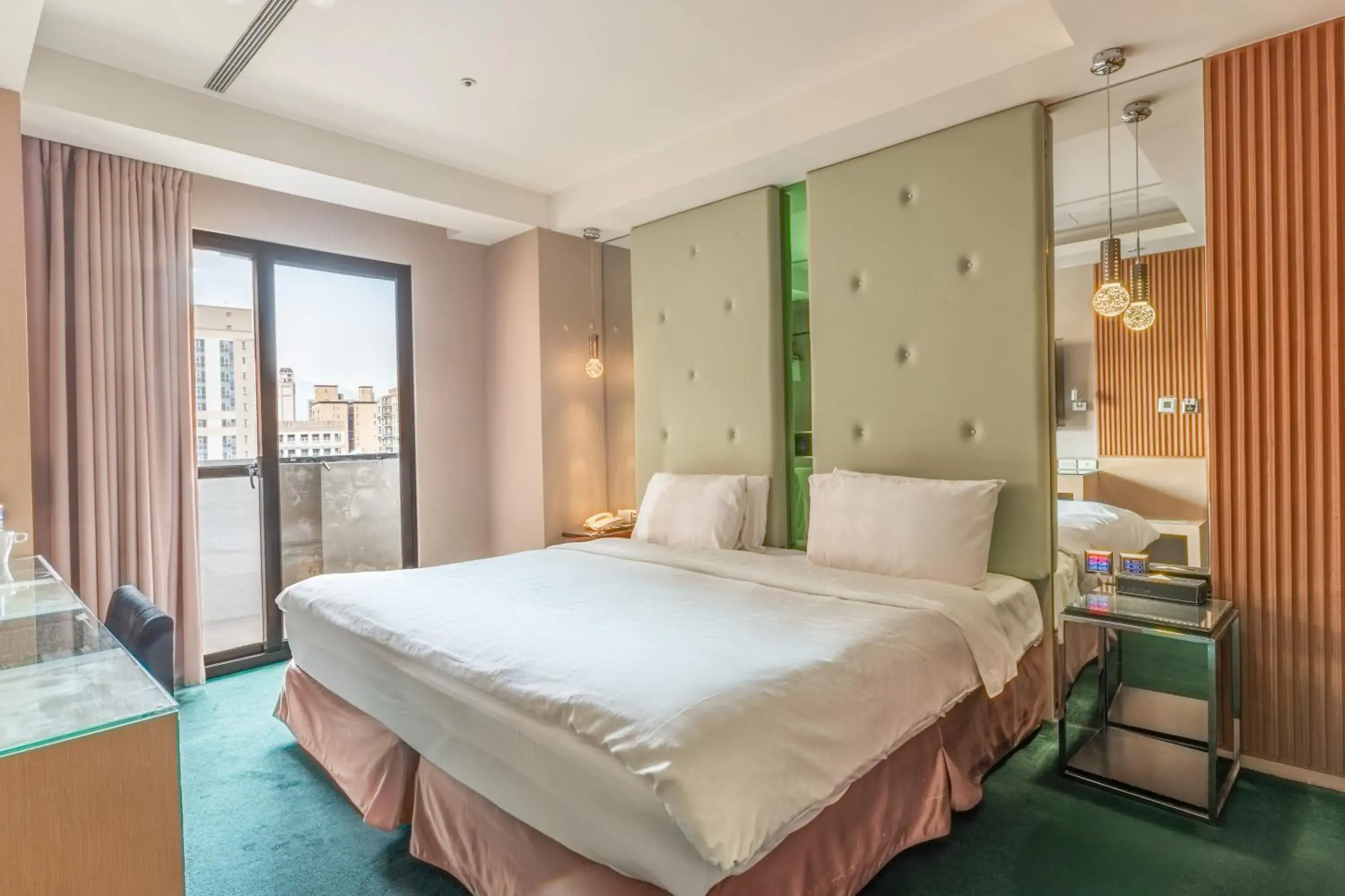 Balcony/Terrace, Bed in Hotel G7 Taipei Balcony/Terrace, Bed in Hotel G7 Taipei