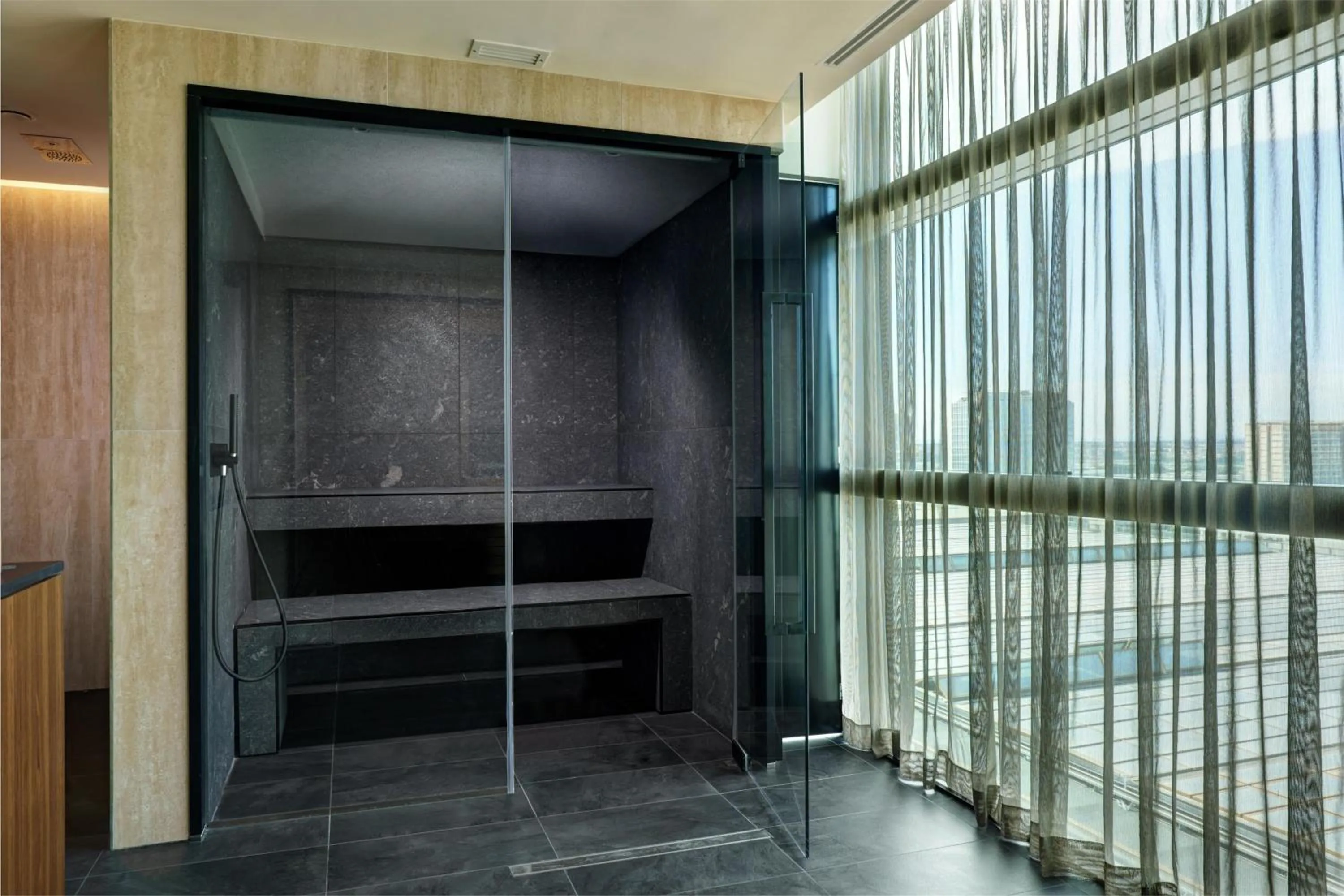 Spa and wellness centre/facilities in Hilton Rome Eur La Lama