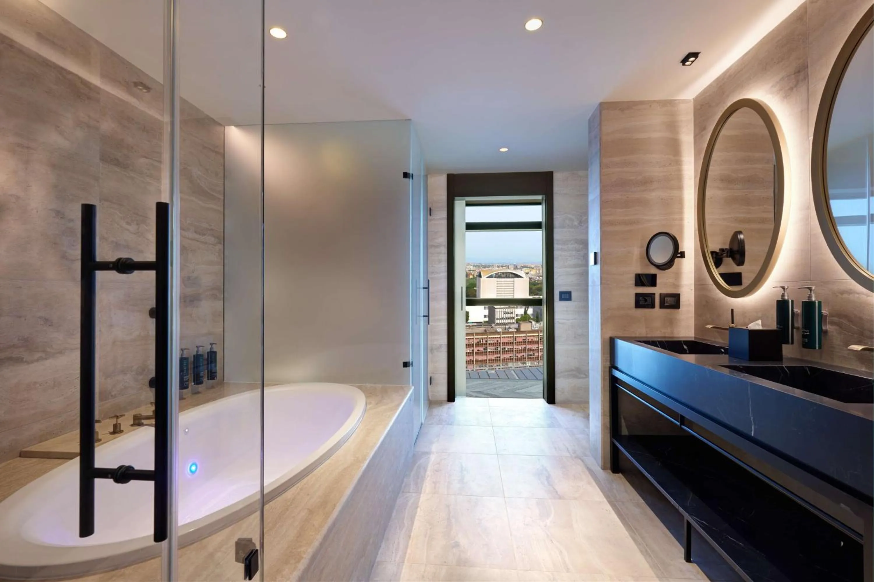 Bathroom in Hilton Rome Eur La Lama