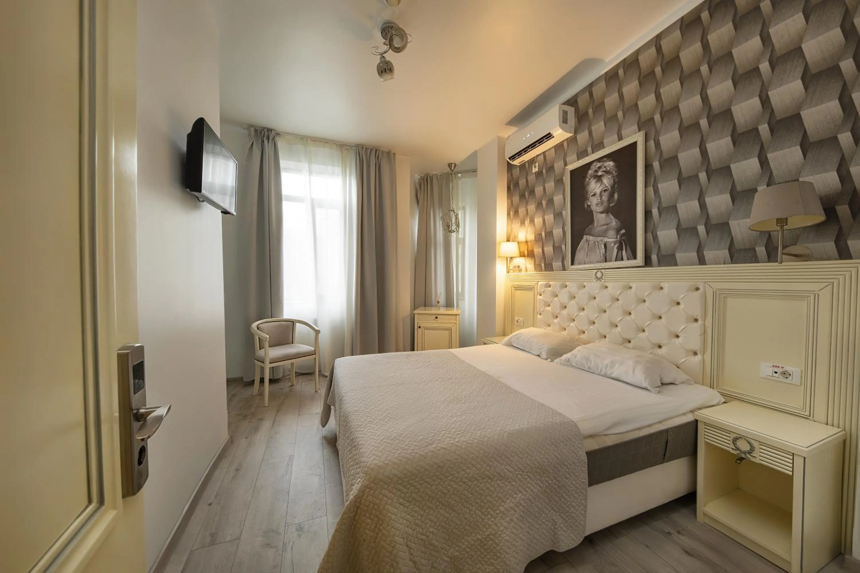 Bed in Carol Boutique - Vila Cornelia