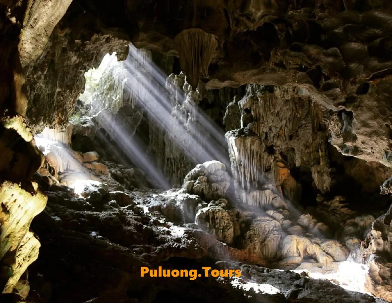 Nearby landmark in PU LUONG BOUTIQUE GARDEN