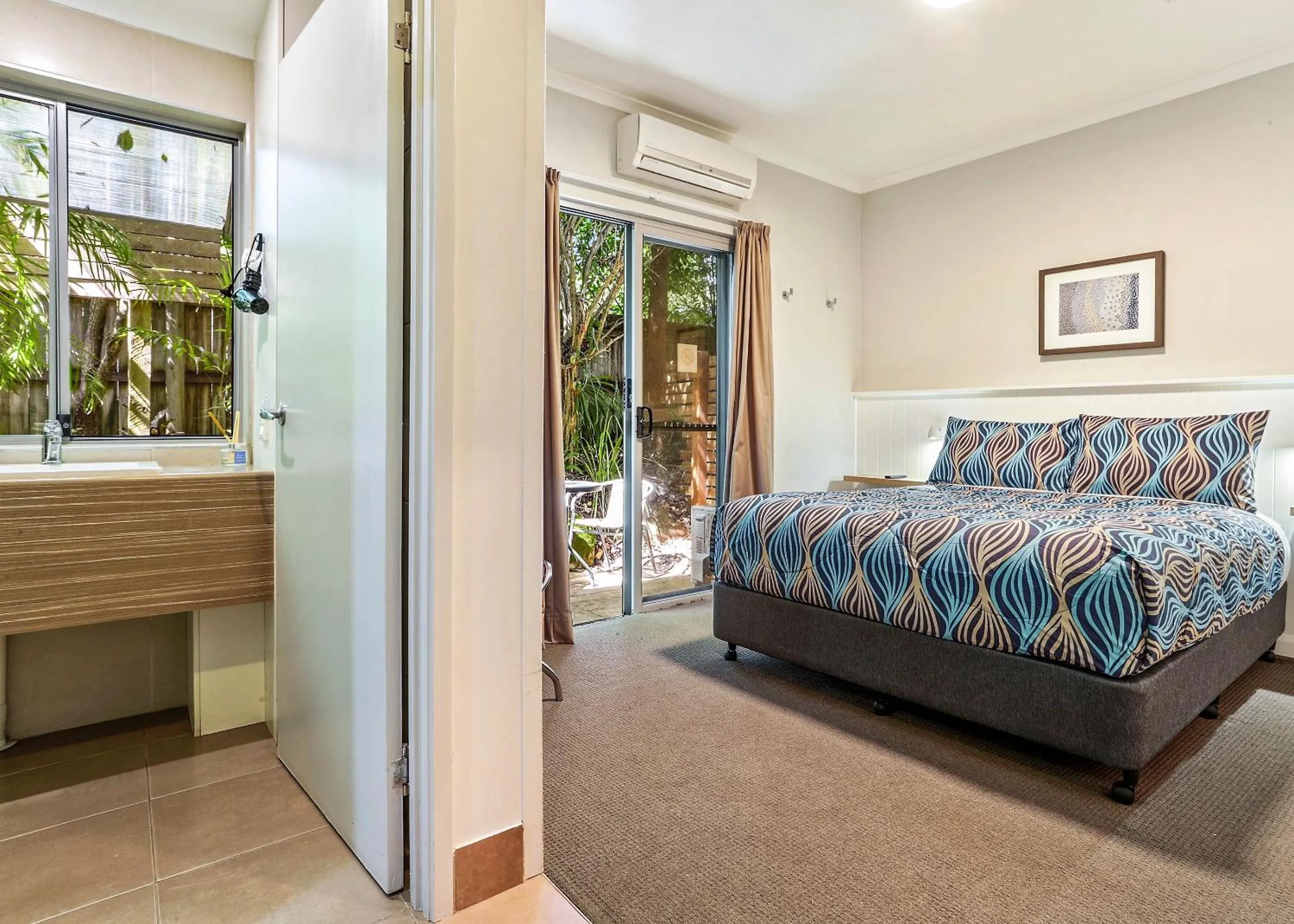 Bed in Noosa Flashpackers